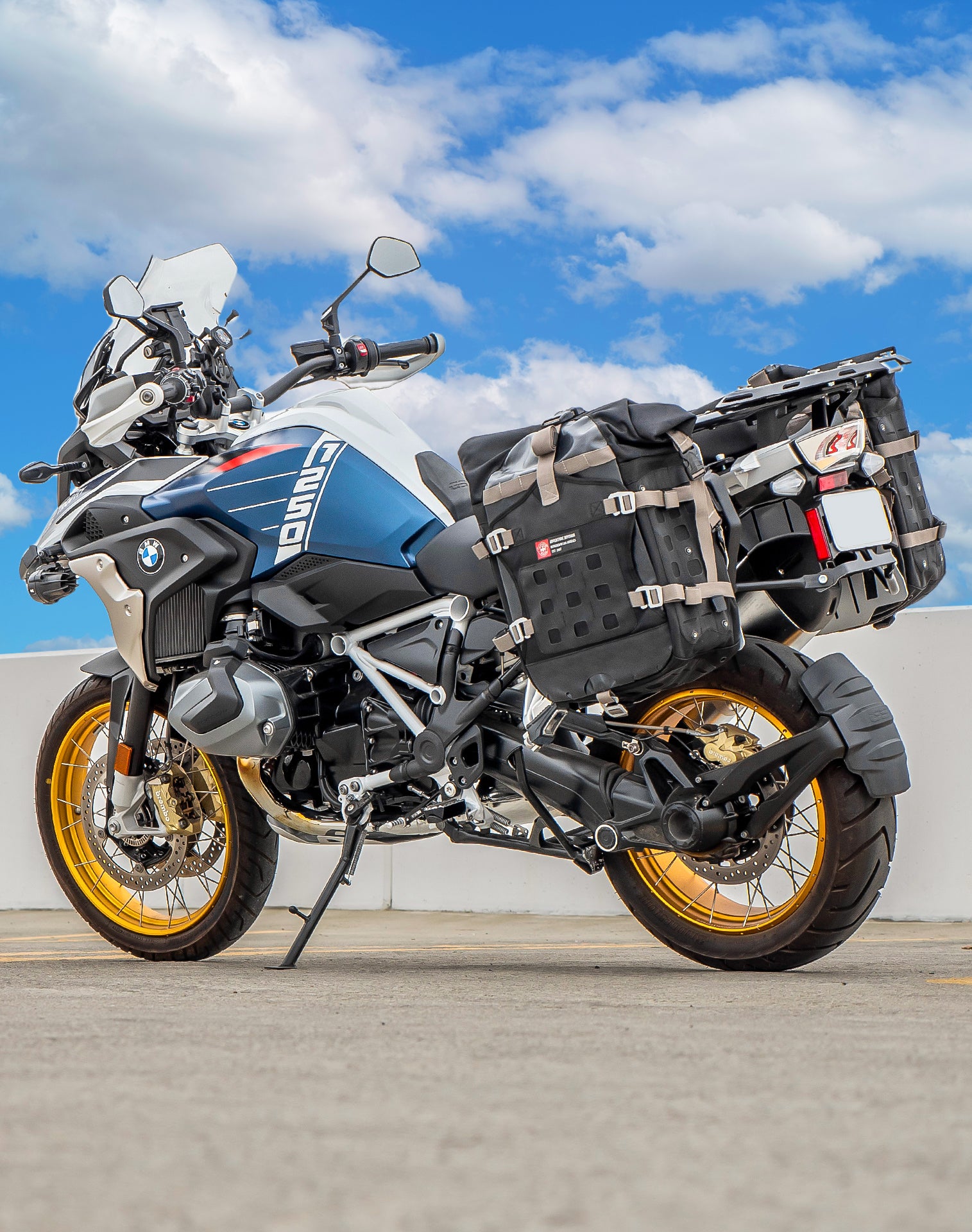 60L - Apex BMW R1250GS ADV Touring Panniers v1