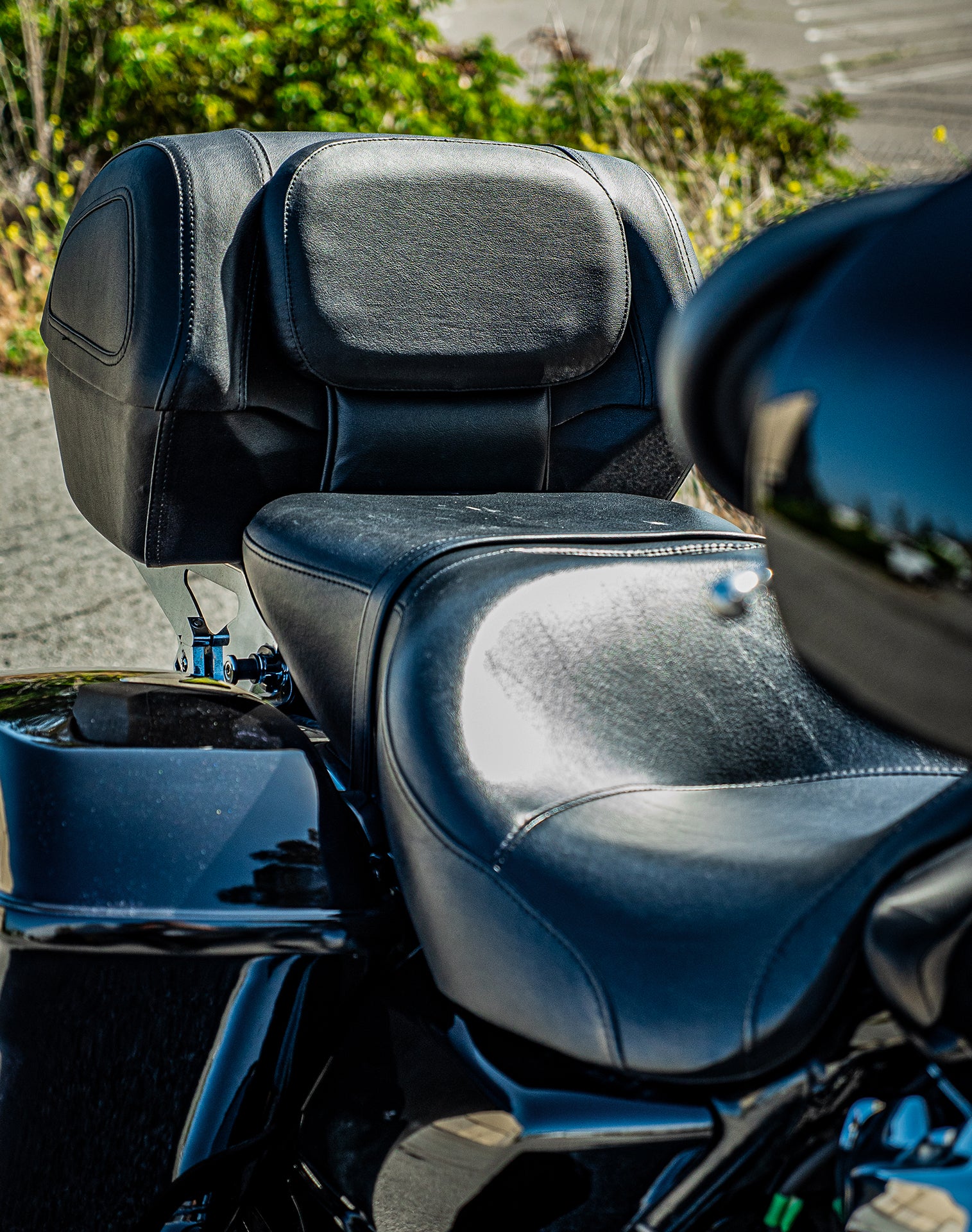 71L - Challenger XL Leather Wrapped Hard BMW Motorcycle Trunk v1