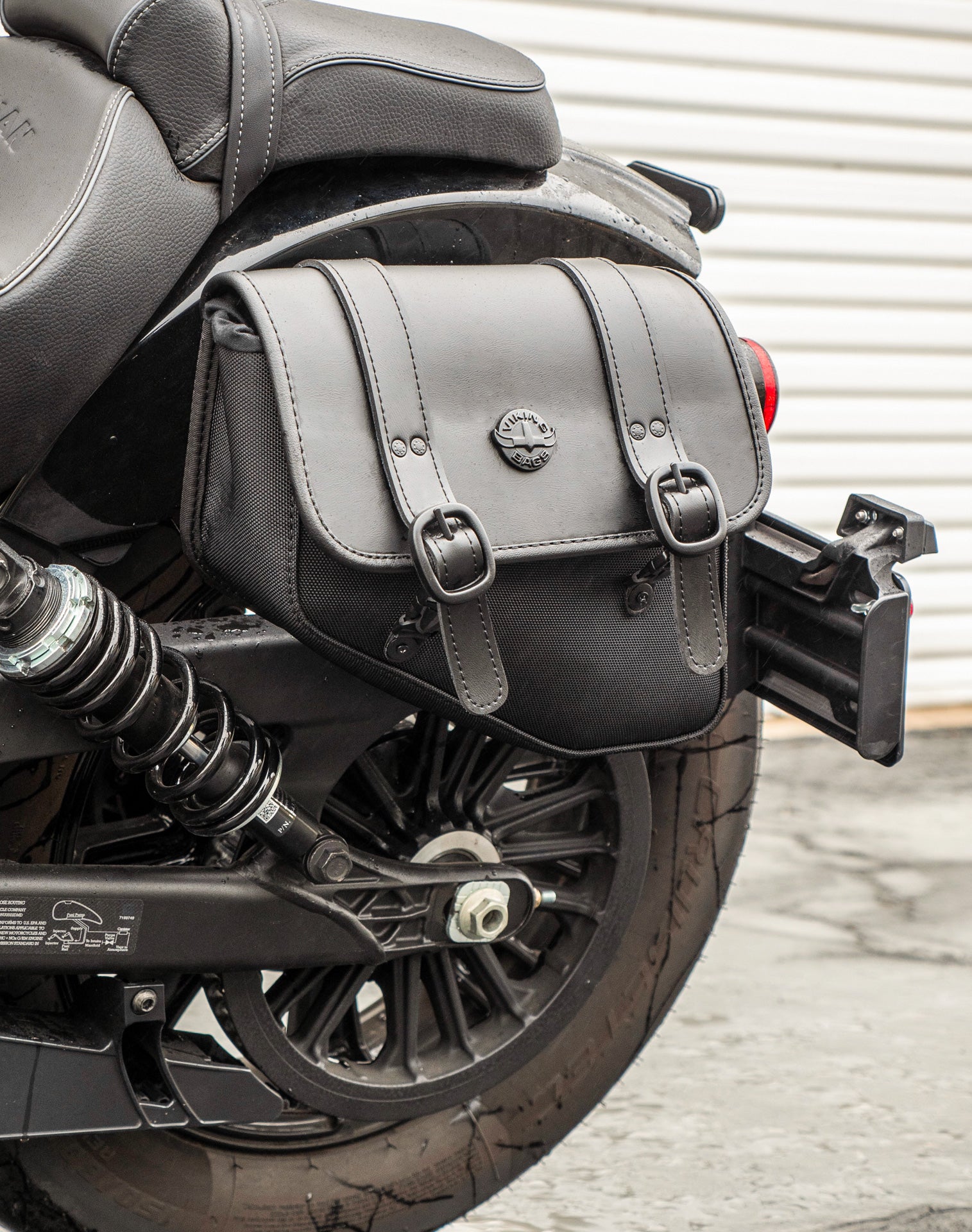 8L - Pony Indian Sport Scout Sixty Leather Motorcycle Saddlebags Life style