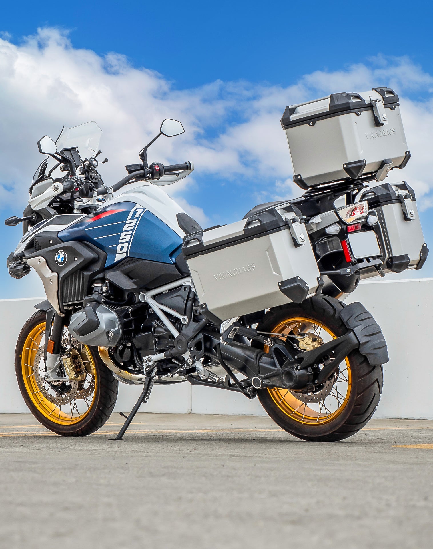 38L - Apex XL BMW R 1250 GS Aluminum Top Case Silver v1