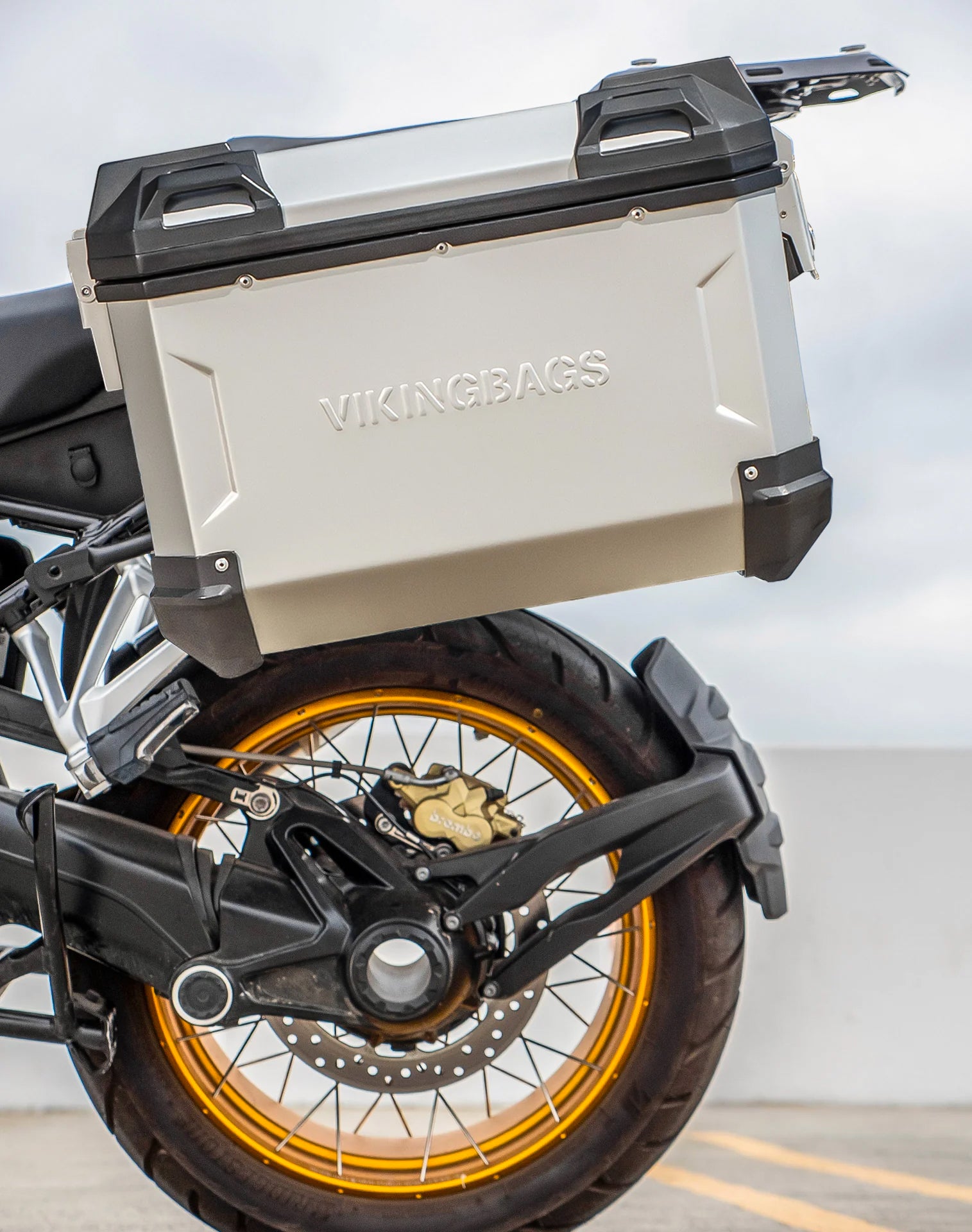 45L - Apex XL BMW R 1250 GS Aluminum Side Cases Silver v2