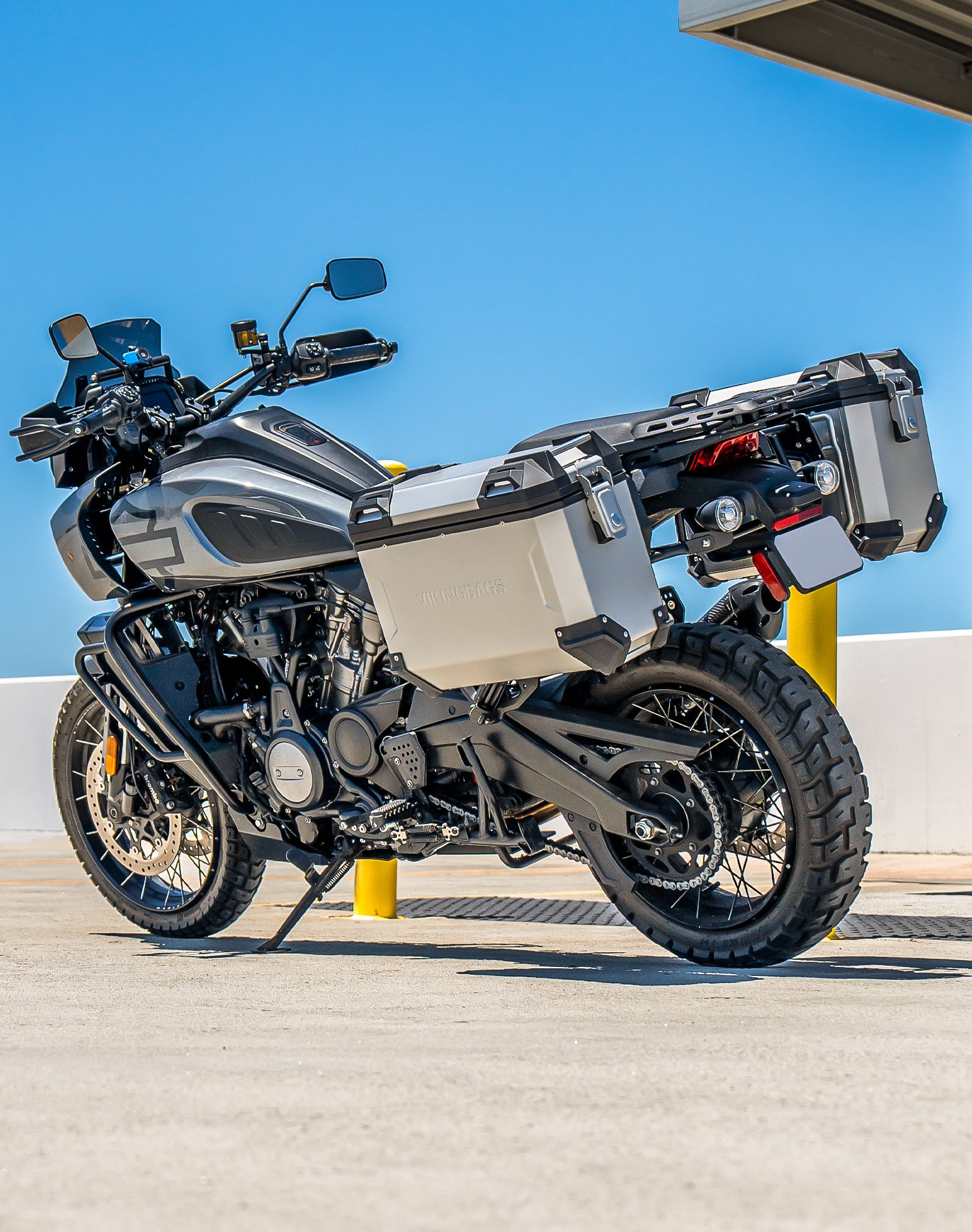 45L - Apex XL Motorcycle Side Cases for Harley Pan America RA1250/S Silver v1