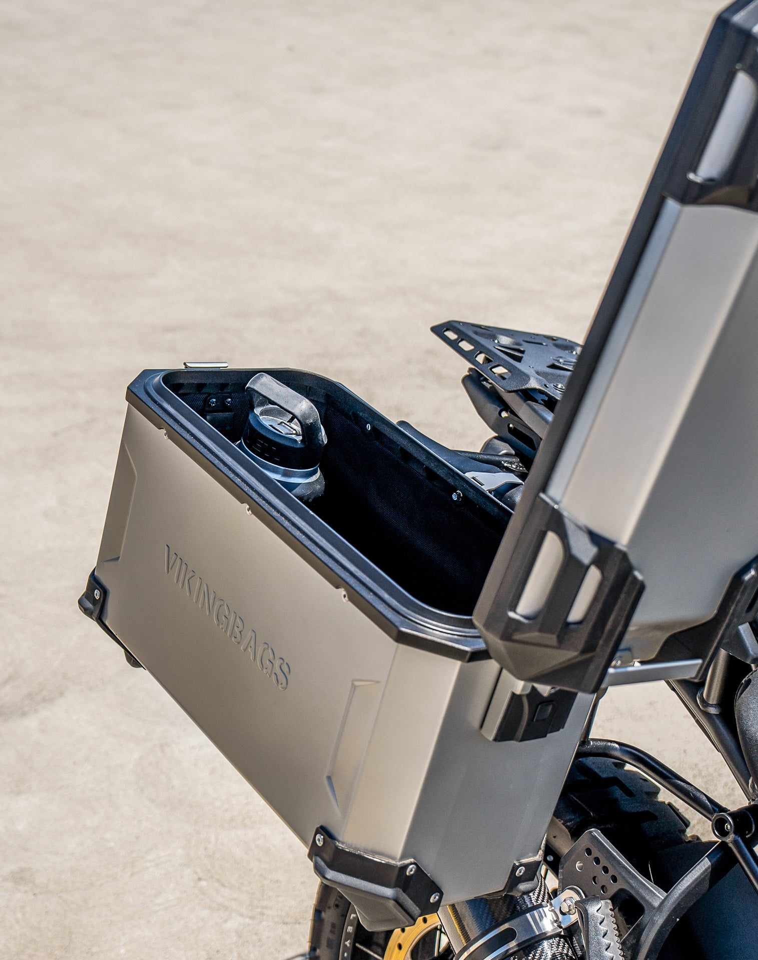 45L - Apex XL Motorcycle Side Cases for Harley Pan America RA1250/S Silver v4