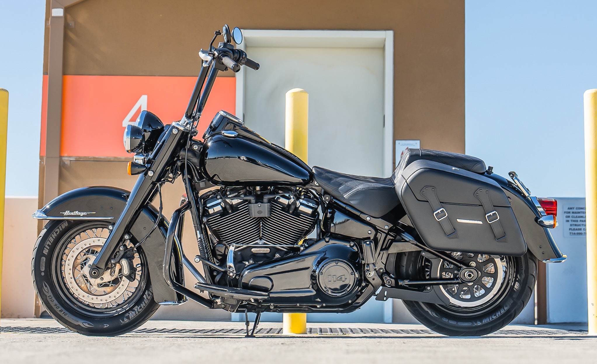 42L - Baldur Extra Large Leather Wrapped Motorcycle Hard Saddlebags for Harley Softail Heritage FLHC/S Lifestyle @expand