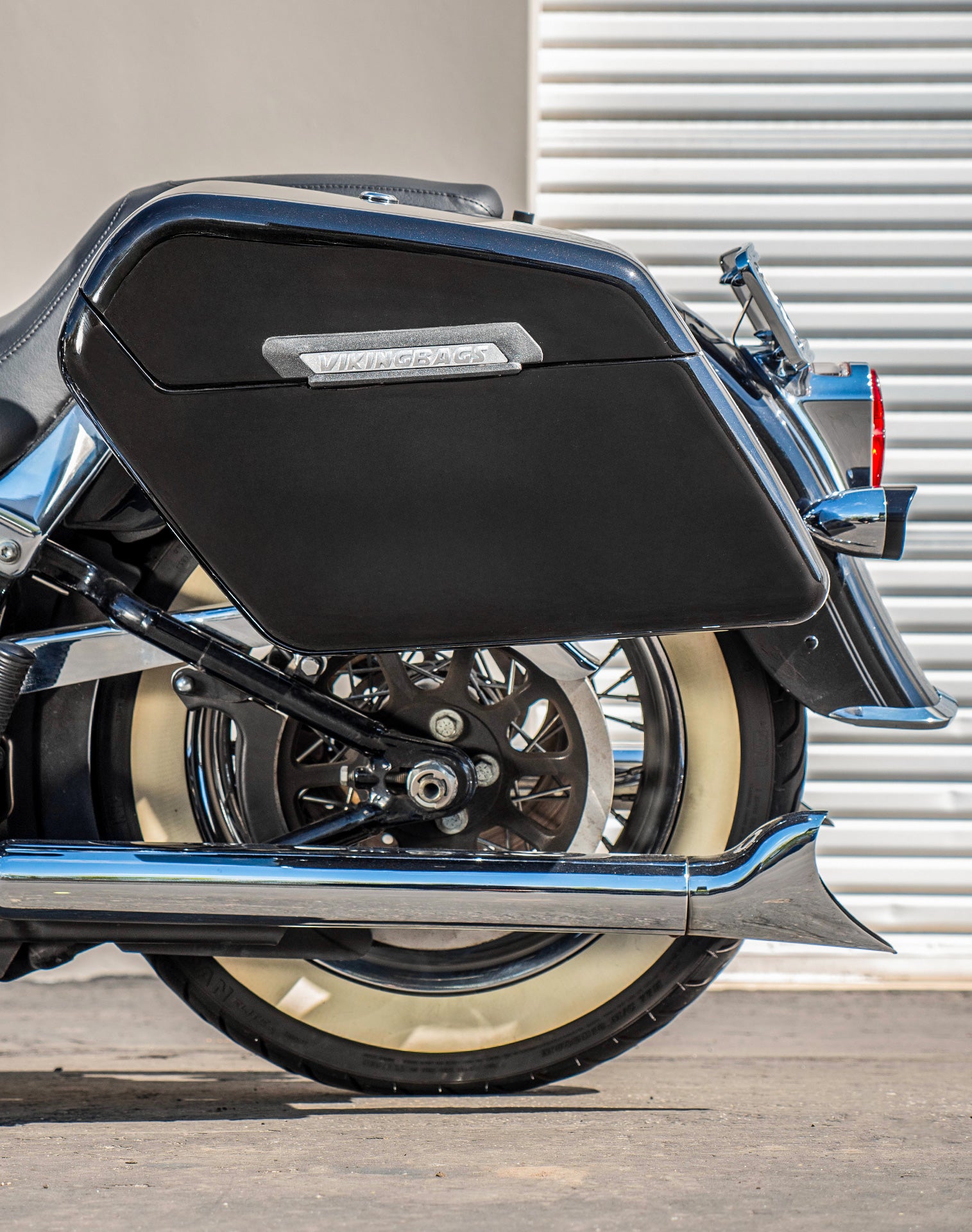 42L - Baldur Extra Large Painted Motorcycle Hard Saddlebags for Harley Softail Deluxe FLSTN/I v2