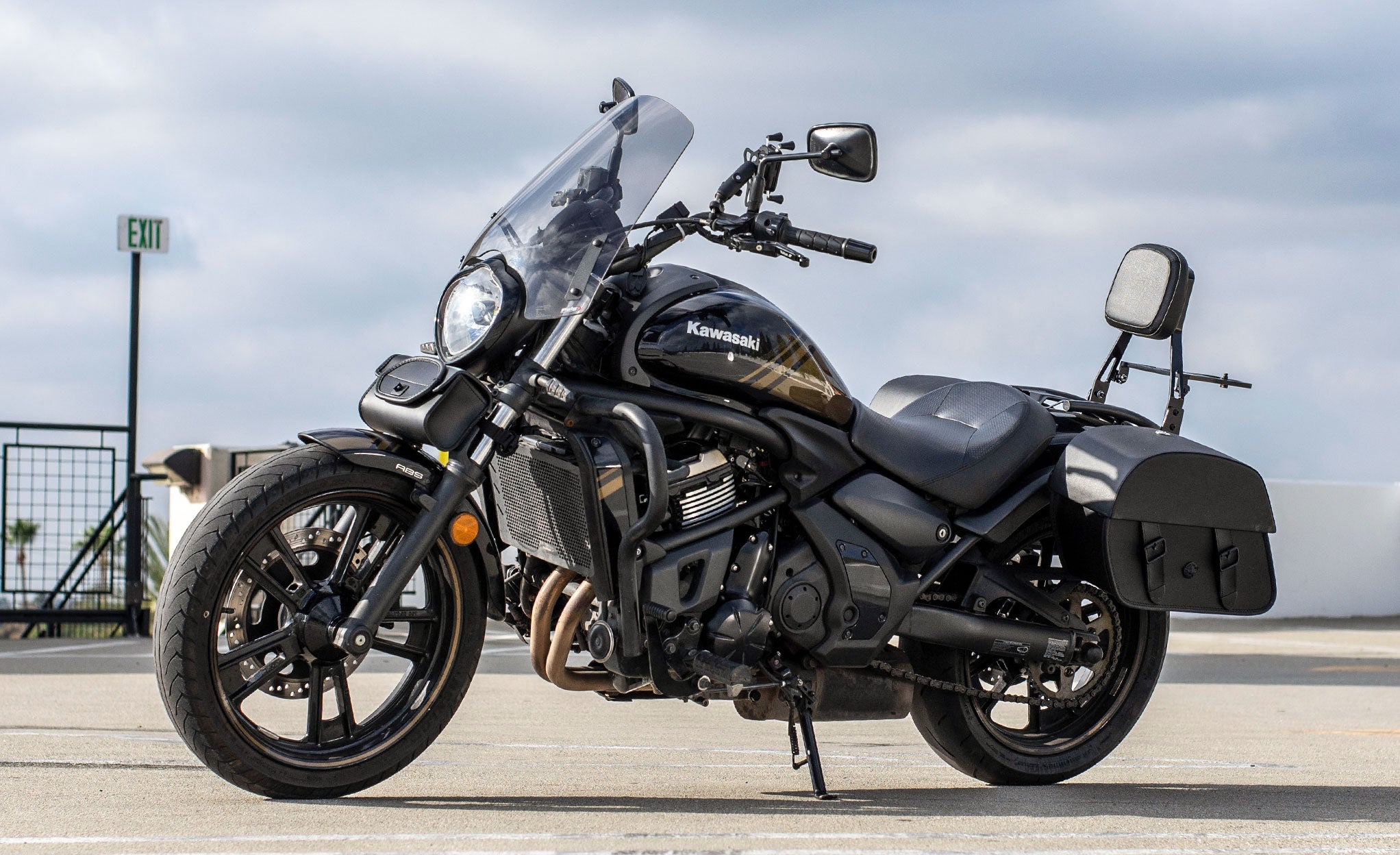 Viking Battle Axe Kawasaki Vulcan S Sissy Bar With Backrest Gloss Black @expand