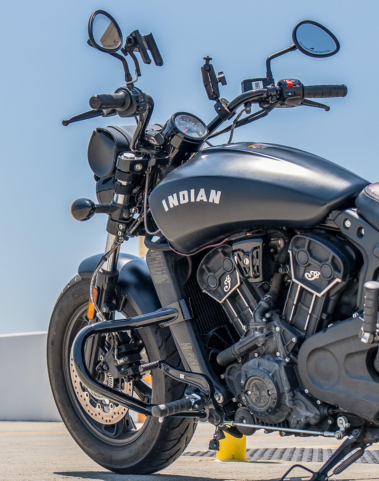 Viking Cherokee Indian Scout Rogue Sixty Crash Bar/Engine Guard Gloss Black v2