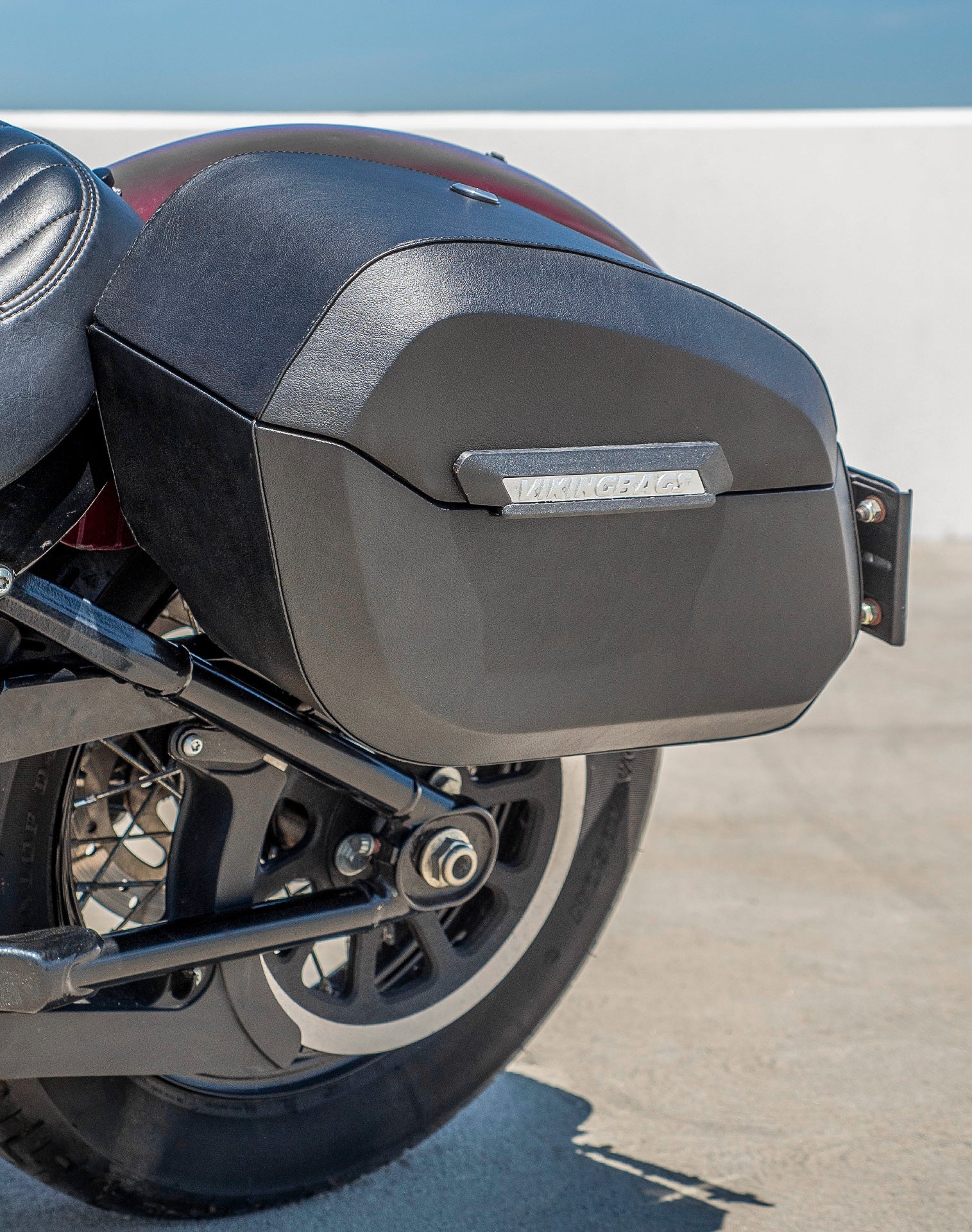 32L - Darkin Large Quick Mount Leather Wrapped Hard Saddlebags for Harley Softail Slim FLSL v3