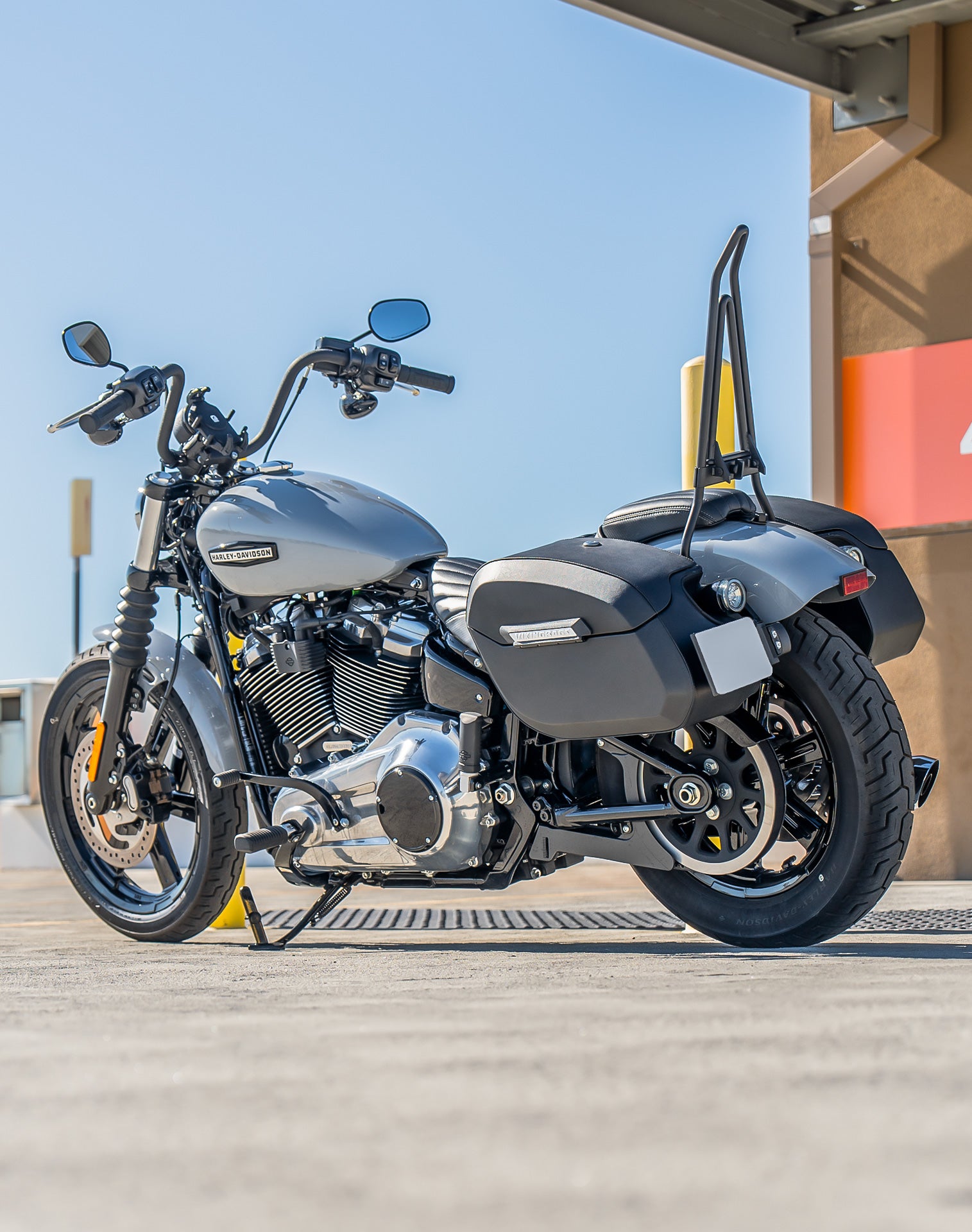 32L - Darkin Large Quick Mount Leather Wrapped Hard Saddlebags for Harley Softail Street Bob FXBB Life Style