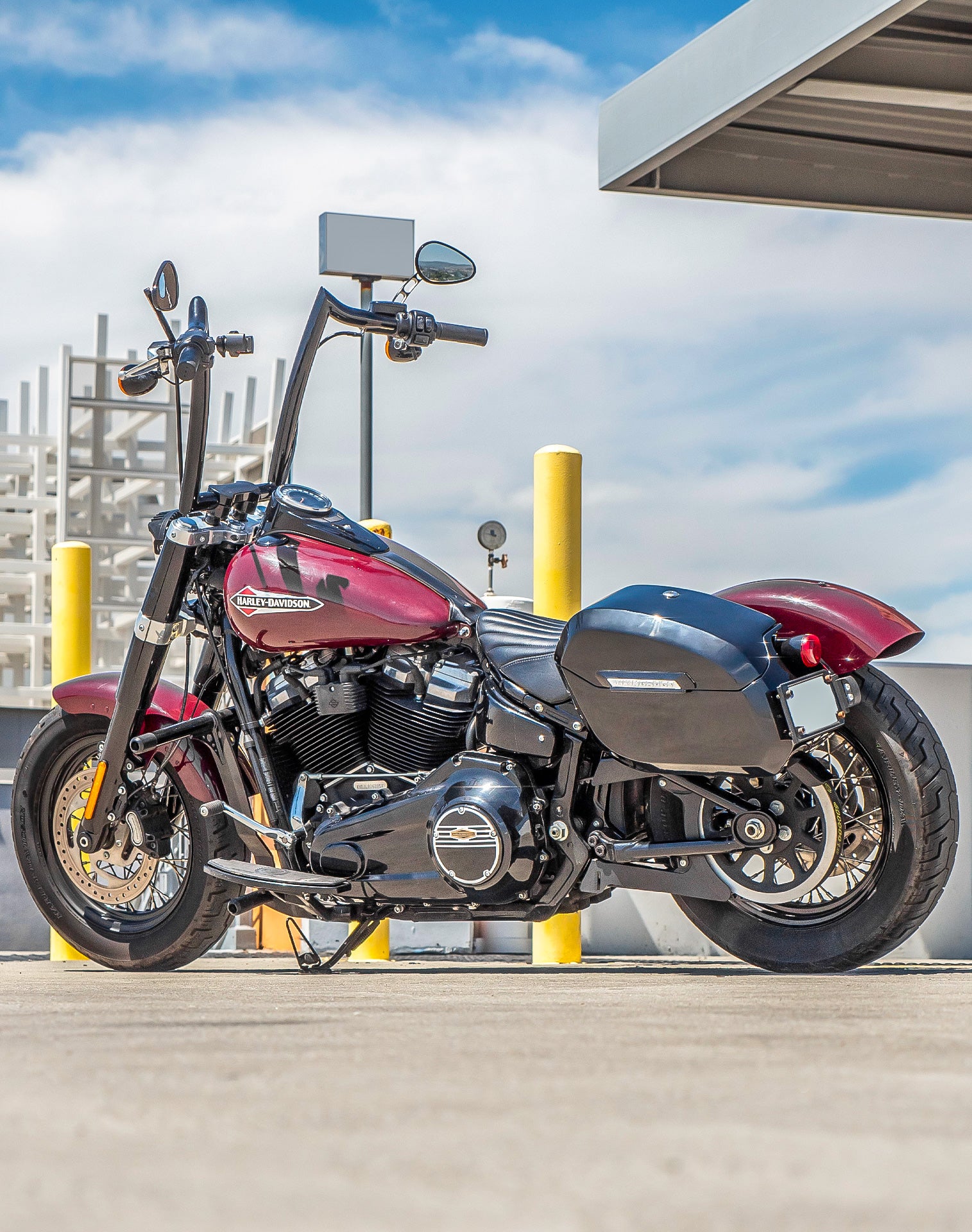 32L - Darkin Large Quick Mount Painted Hard Saddlebags for Harley Softail Slim FLSL v1