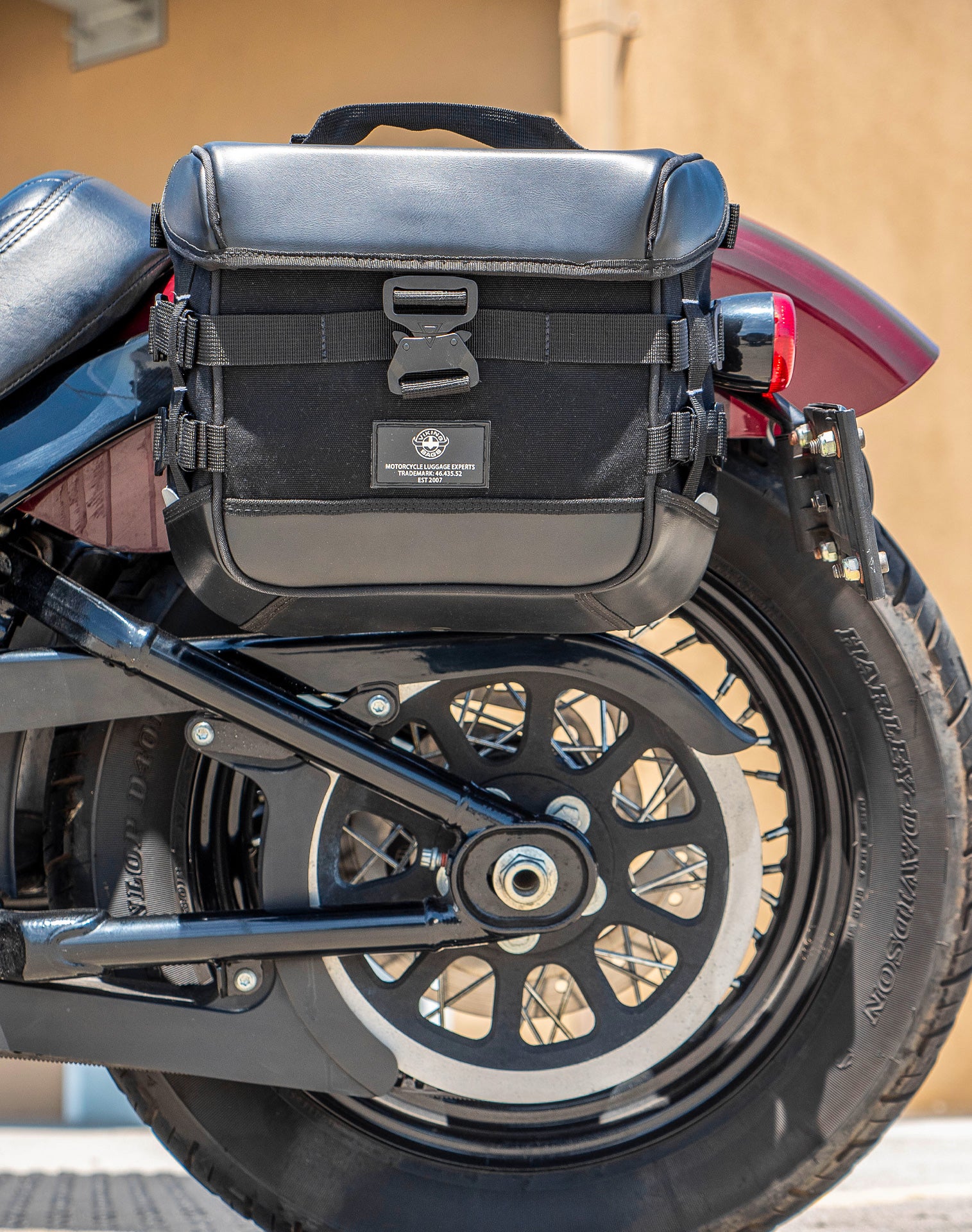 20L - Incognito Quick-Mount Small Saddlebags for Harley Softail Slim FLSL Life style 4