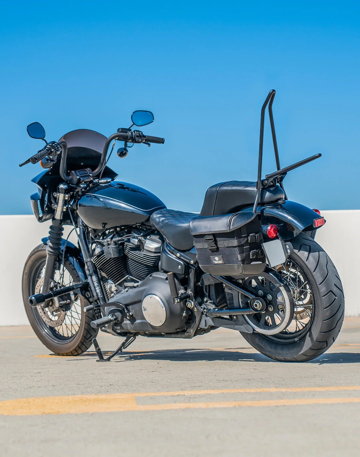 20L - Incognito Quick-Mount Small Saddlebags for Harley Softail Street Bob FXBB/S Lifestyle