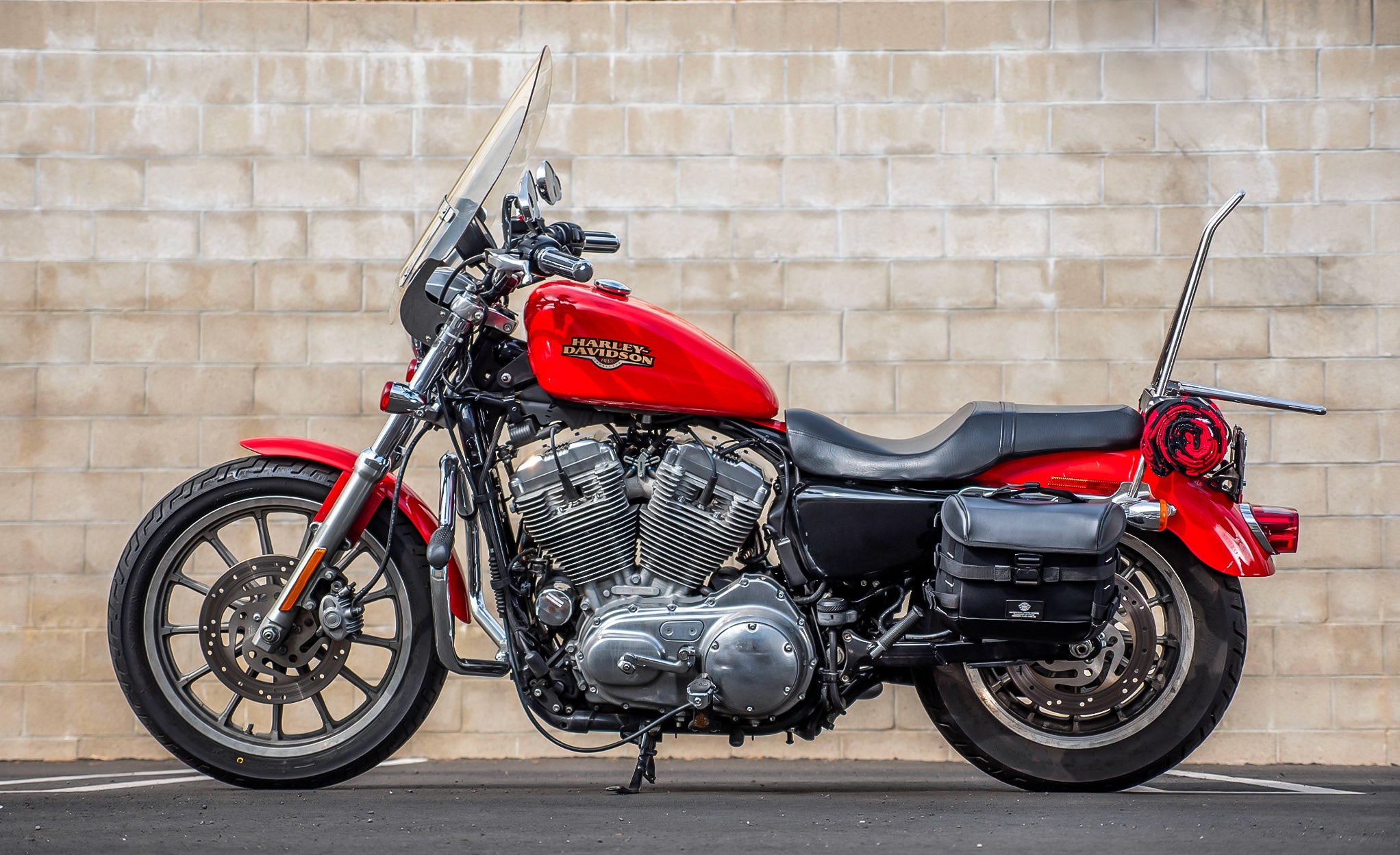 20L - Incognito Quick-Mount Small Saddlebags for Harley Sportster 1200 Low XL1200L Life Style Photo @expand