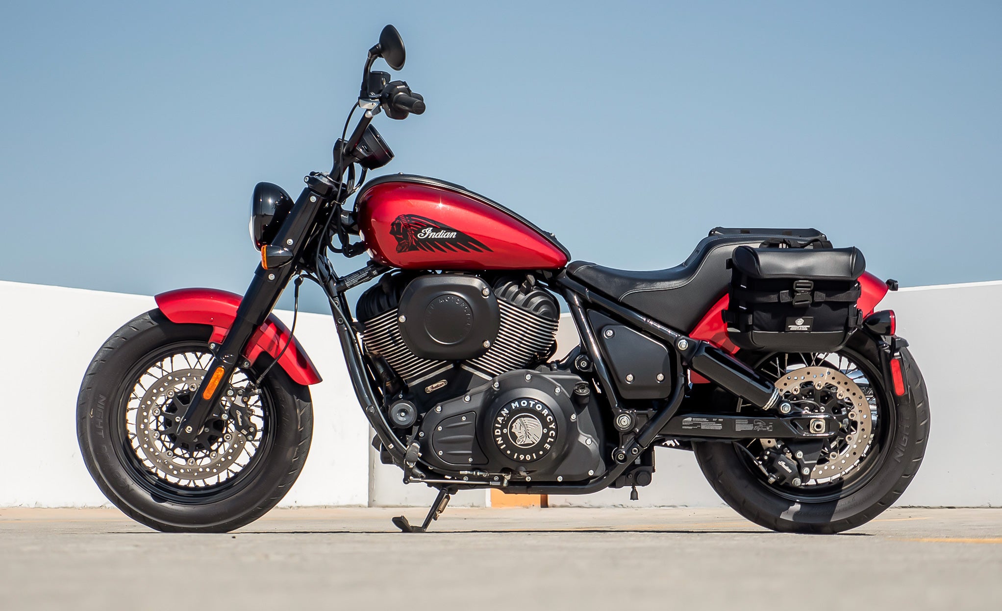 20L - Incognito Quick-Mount Small Indian Chief Saddlebags Life Style Photo @expand