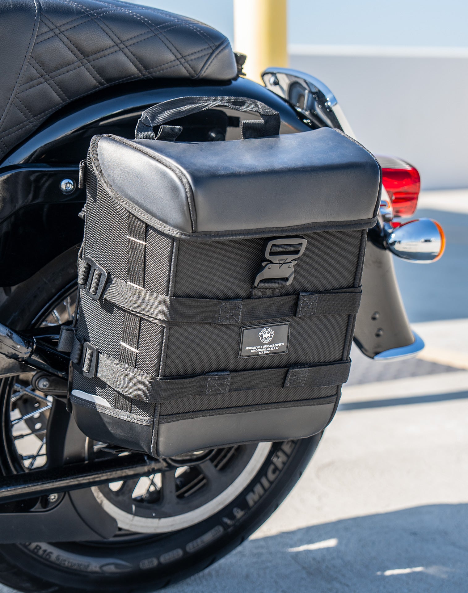 15L - Incognito Quick Mount Medium Solo Motorcycle Saddlebag (Left Only) for Harley Softail Heritage FLHC/S Lifestyle