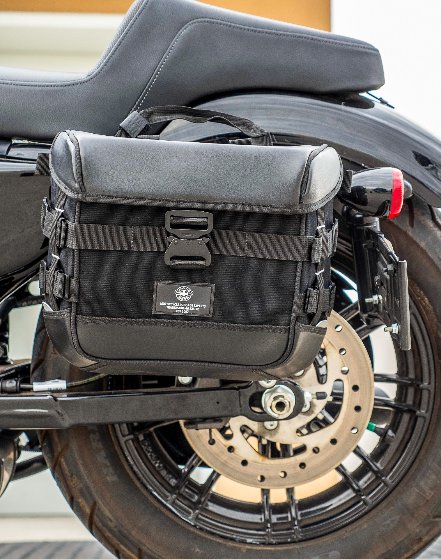 10L - Incognito Quick Mount Small Solo Motorcycle Saddlebag (Left Only) for Harley Sportster Forty Eight XL1200X/XL1200XS v2