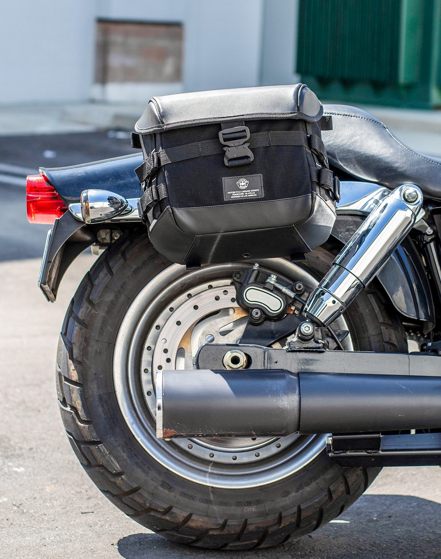 10L - Incognito Quick Mount Small Solo Motorcycle Saddlebag (Right Only) for Harley Dyna Fat Bob FXDF/SE v3