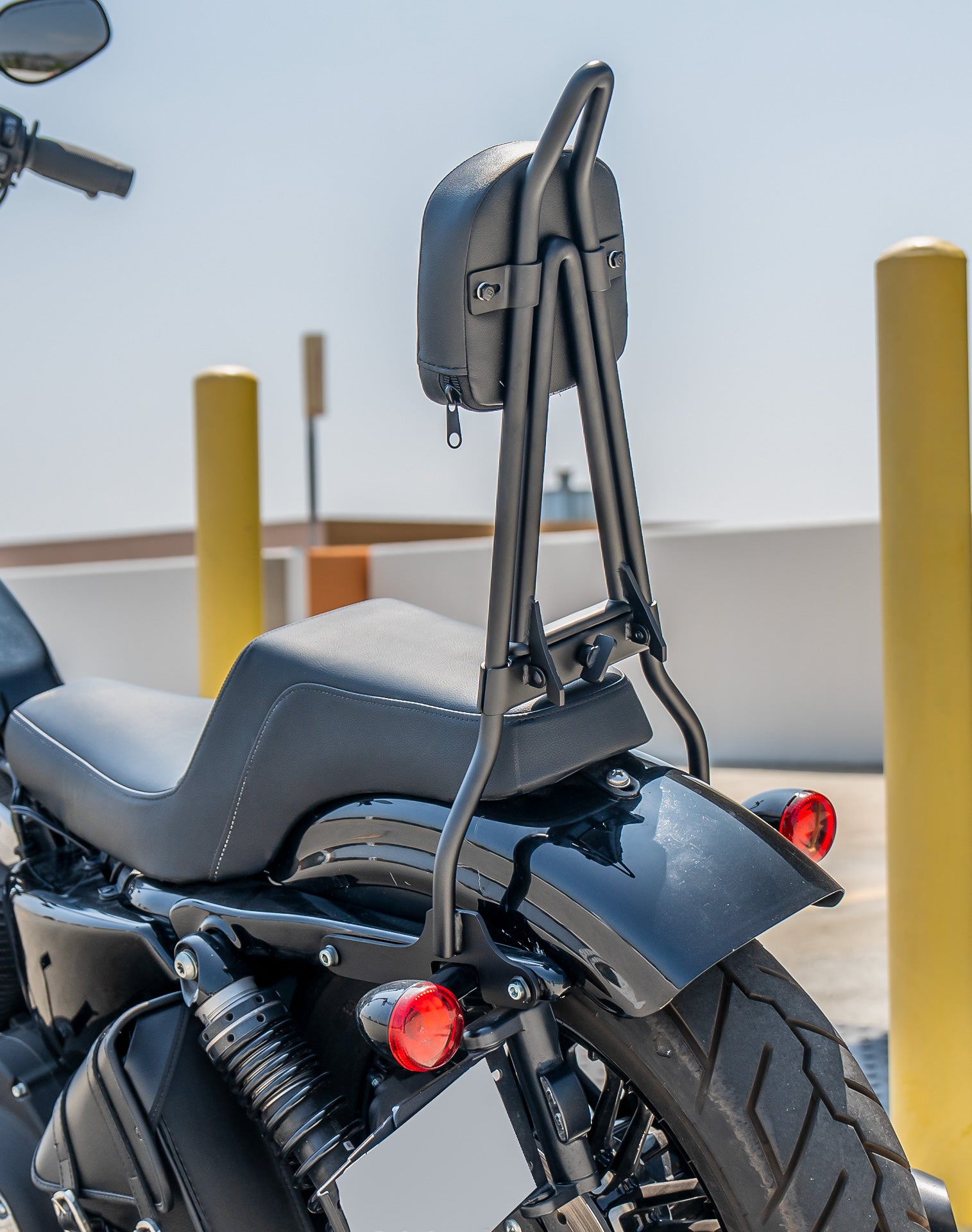 Viking Iron Born Plain Leather Short Motorcycle Backrest Pad for Harley Davidson Foldable Sissy Bar v3