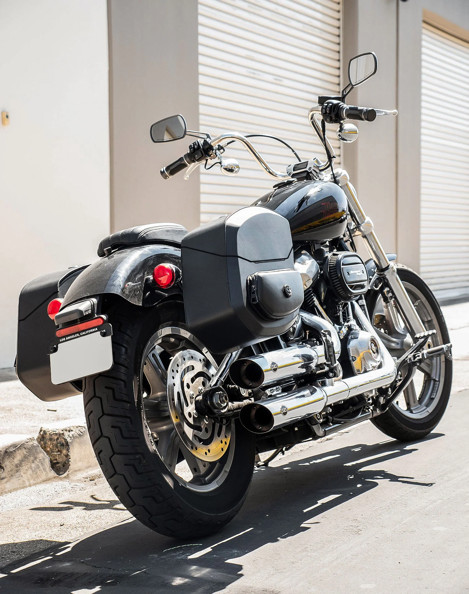 24L - Ironclad Quick-Mount Medium Harley Softail Standard FXST Leather Wrapped Hard Saddlebags Life Style 1