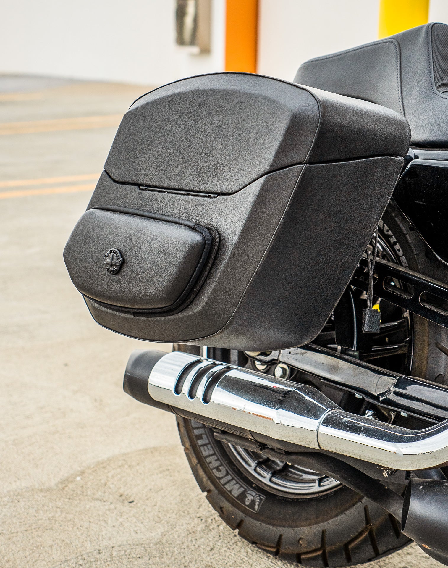 24L - Ironclad Quick-Mount Medium Harley Sportster Forty Eight Leather Wrapped Hard Saddlebags Life Style 3