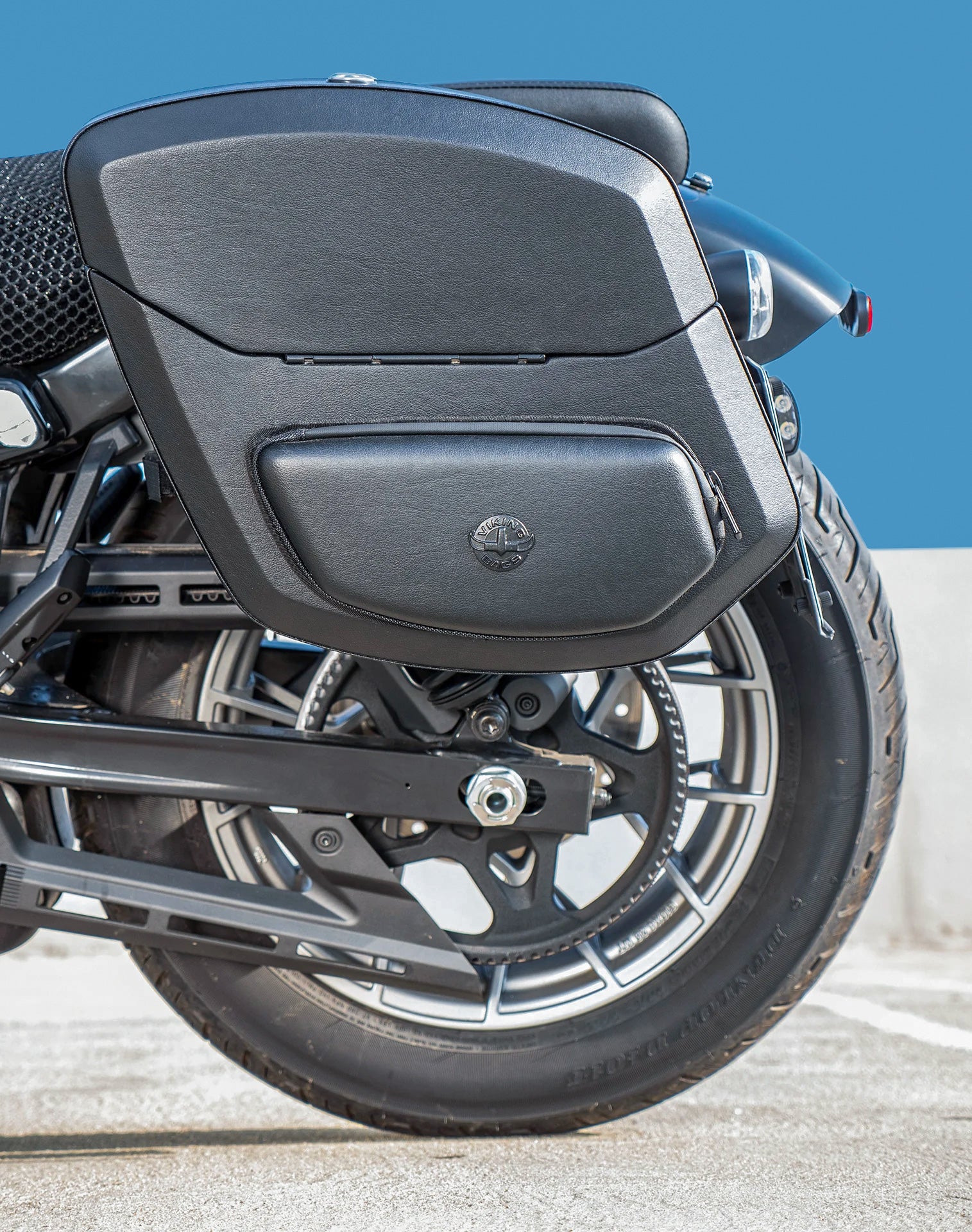24L - Ironclad Quick-Mount Medium Harley Nightster RH975/S Leather Wrapped Hard Saddlebags Lifestyle