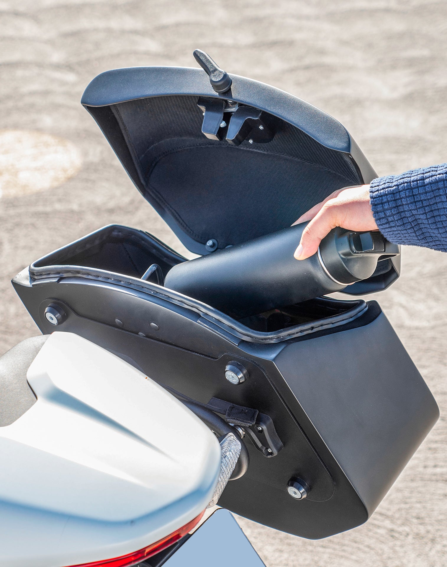 24L - Ironclad Quick-Mount Medium Ducati Monster 797 Matte Hard Saddlebags Life style 4