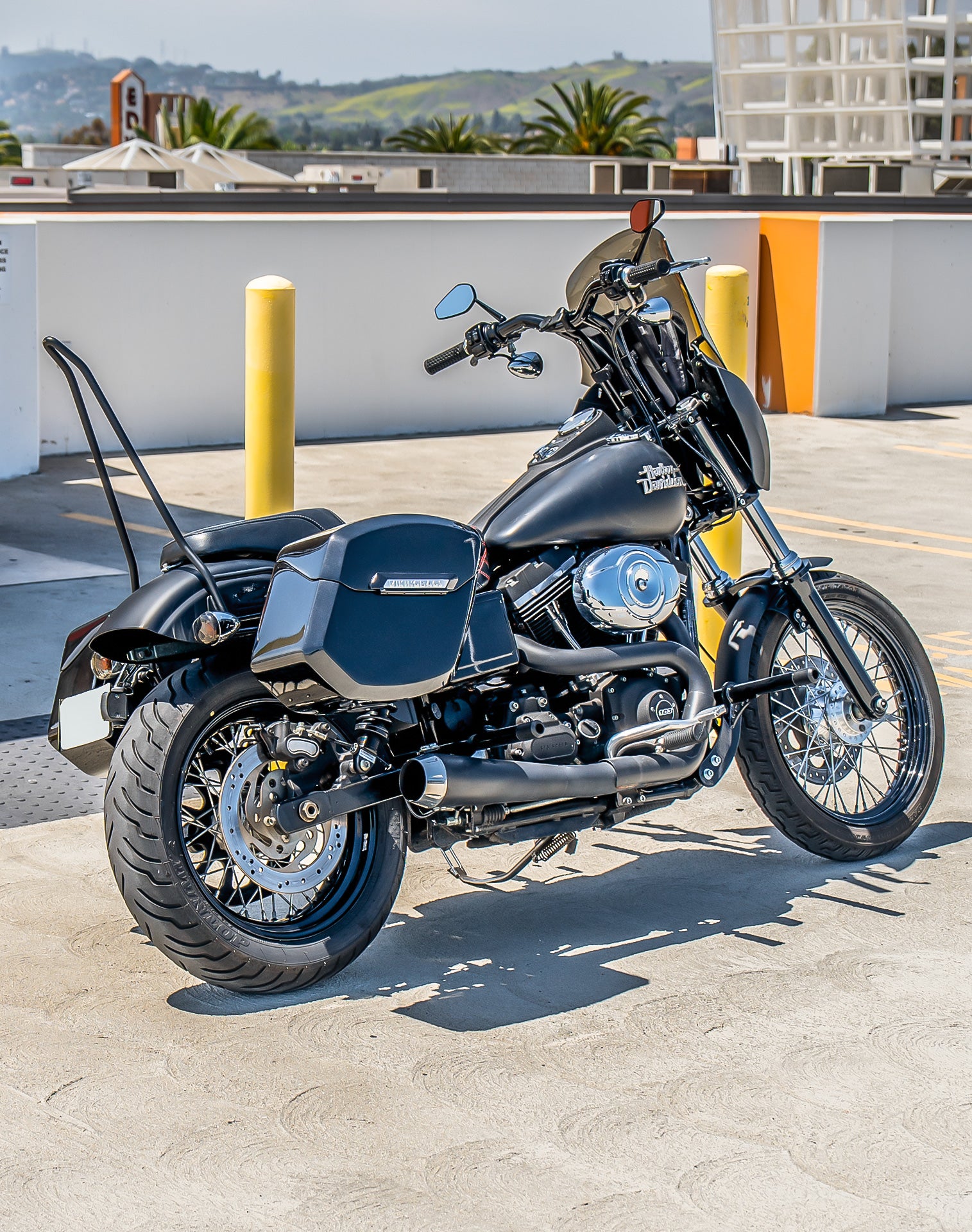 24L - Ironclad Quick-Mount Medium Harley Dyna Street Bob FXDB Painted Hard Saddlebags Life style 1