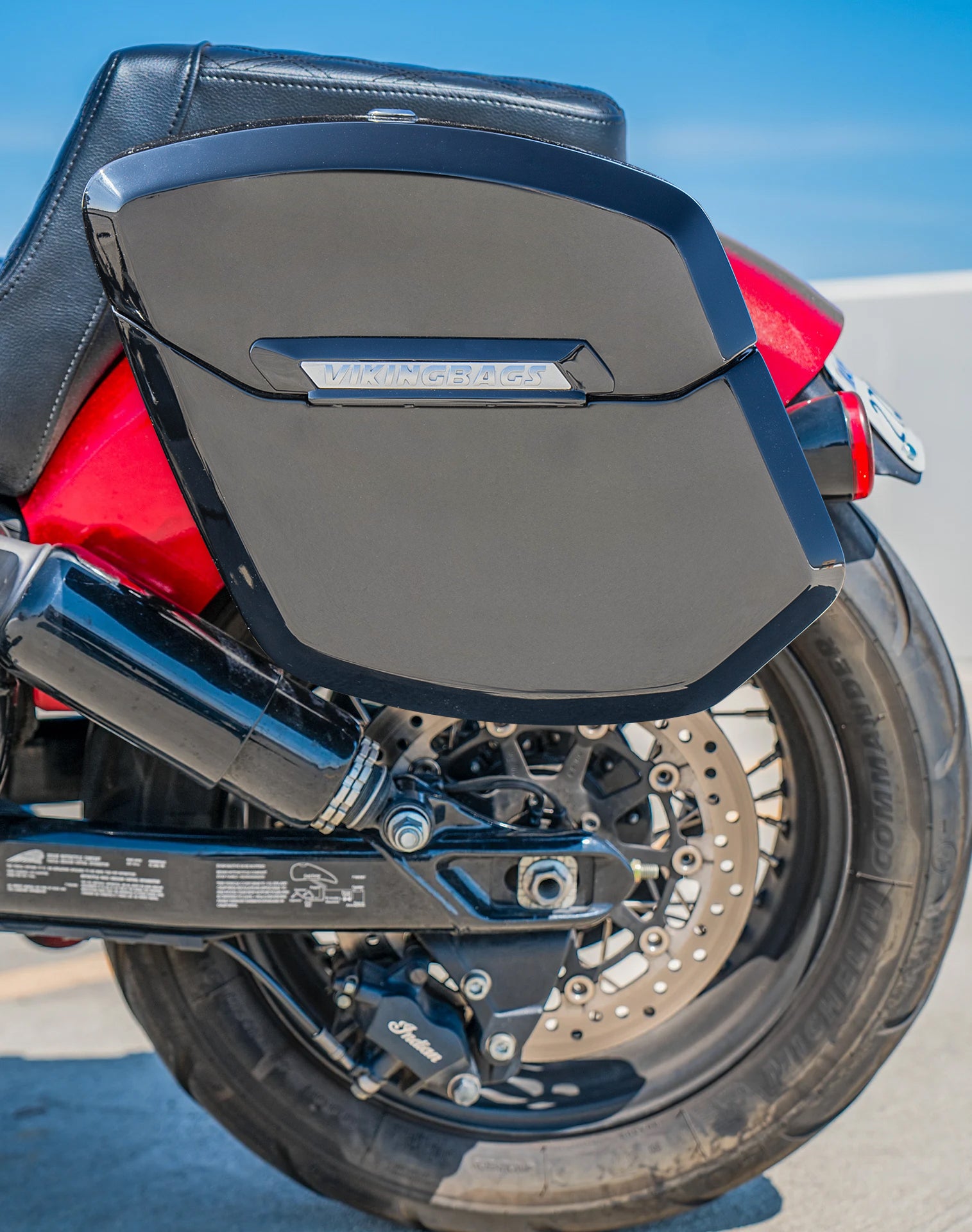 24L - Ironclad Quick-Mount Medium Indian Chief Bobber Dark Horse Painted Hard Saddlebags Lifestyle Image