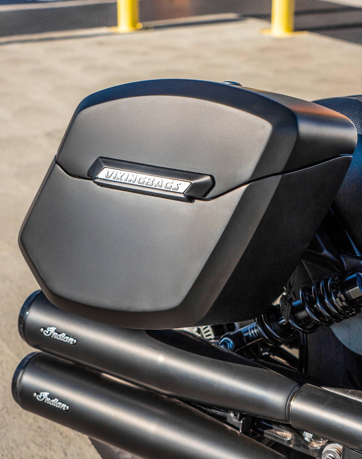 24L - Ironclad Quick-Mount Medium Indian Scout Bobber Twenty Matte Hard Saddlebags Life style 3