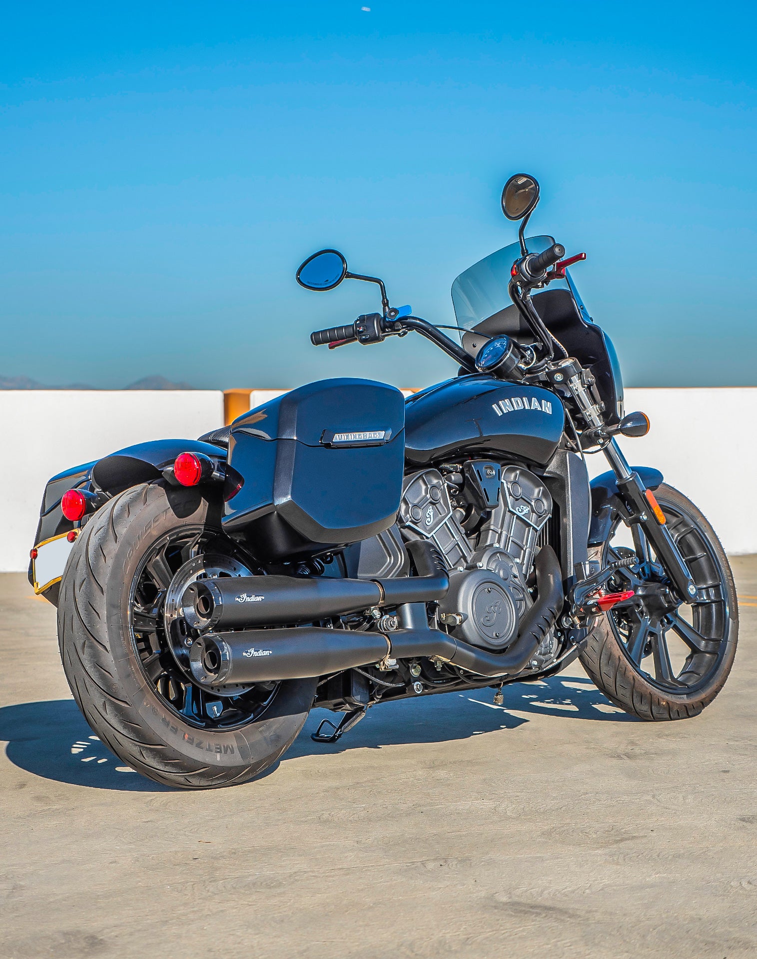 24L - Ironclad Quick-Mount Medium Indian Scout Rogue Painted Hard Saddlebags Life style 1