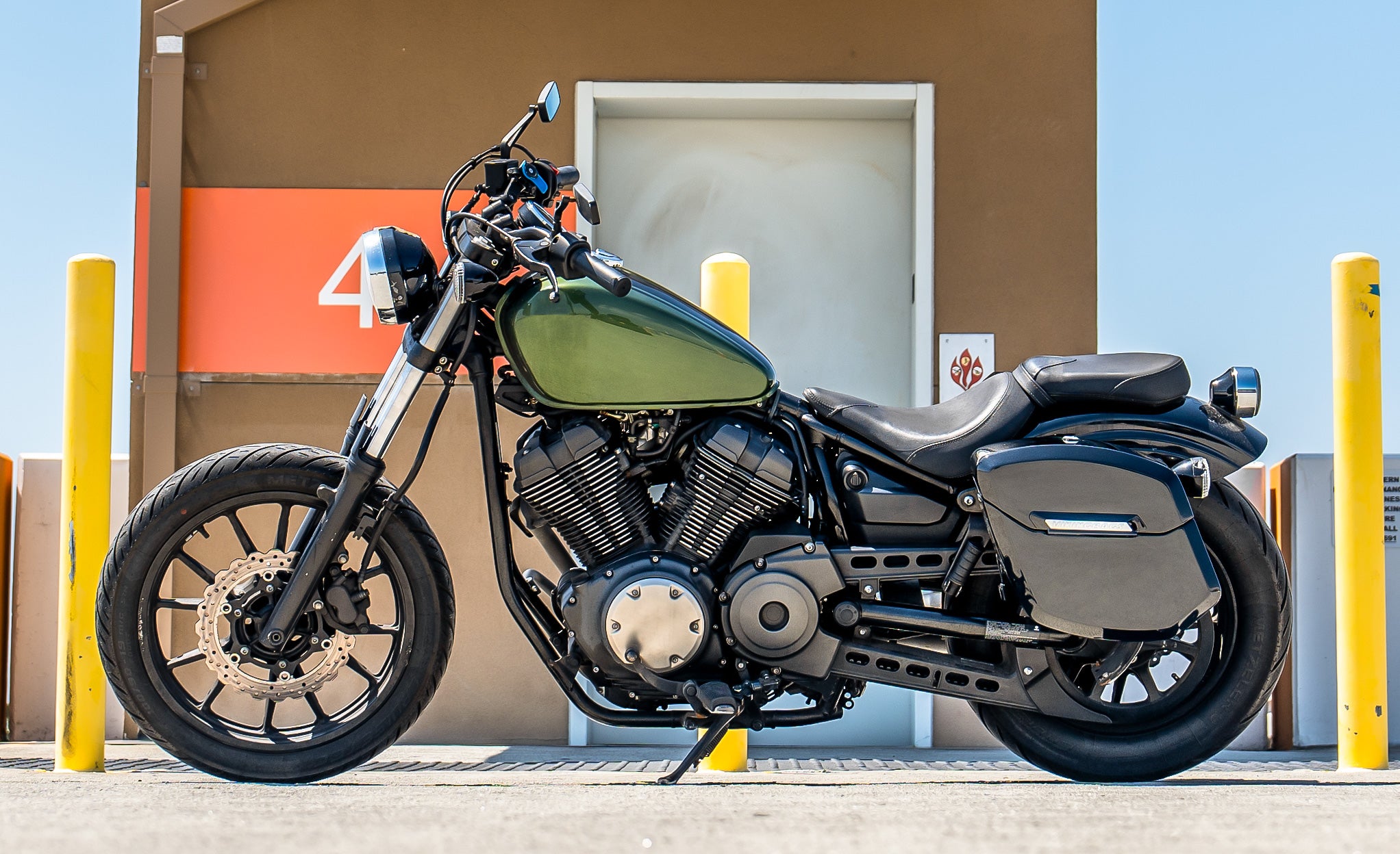 24L - Ironclad Quick-Mount Medium Yamaha Bolt Specific Painted Hard Saddlebags Life Style Photo @expand