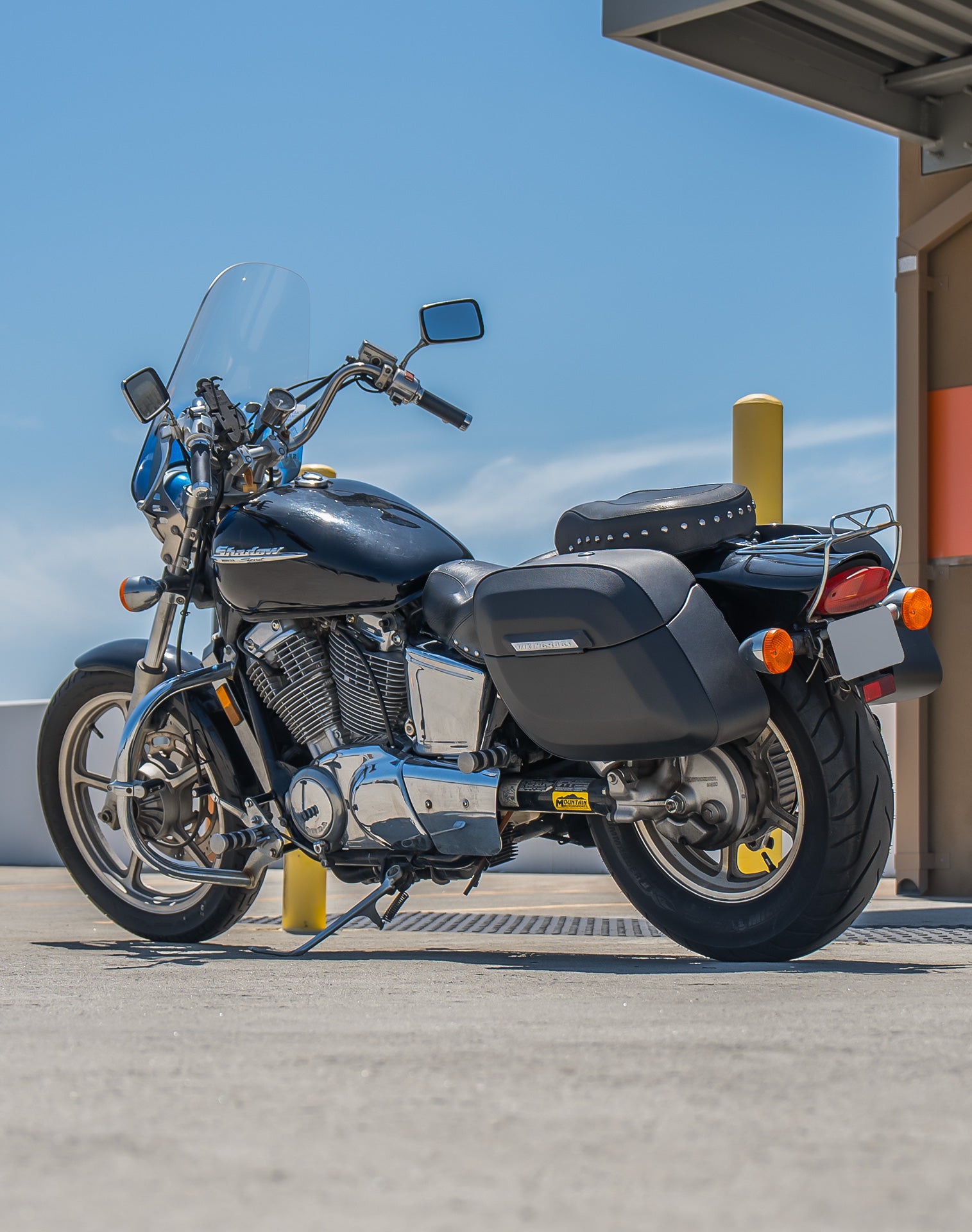 36L - Lamellar Raven Extra Large Honda Shadow 1100 Spirit Shock Cut-out Leather Covered Motorcycle Hard Saddlebags v1