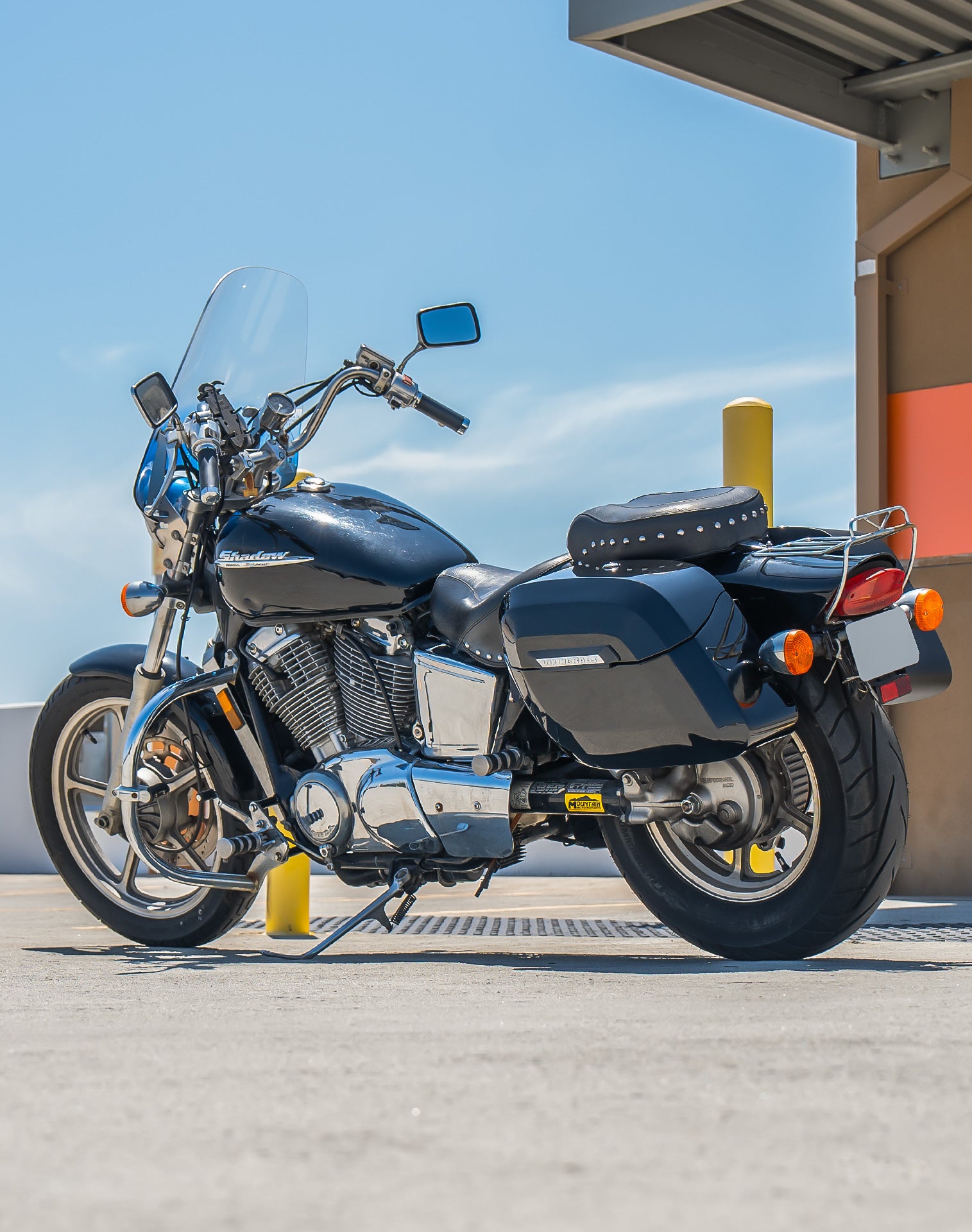 36L - Lamellar Raven Extra Large Honda Shadow 1100 Spirit Shock Cut-out Painted Motorcycle Hard Saddlebags v1