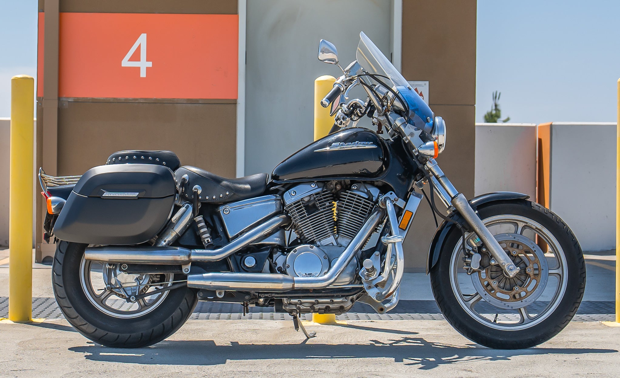 36L - Lamellar Raven Extra Large Honda Shadow 1100 Spirit Shock Cutout Matte Motorcycle Hard Saddlebags @expand