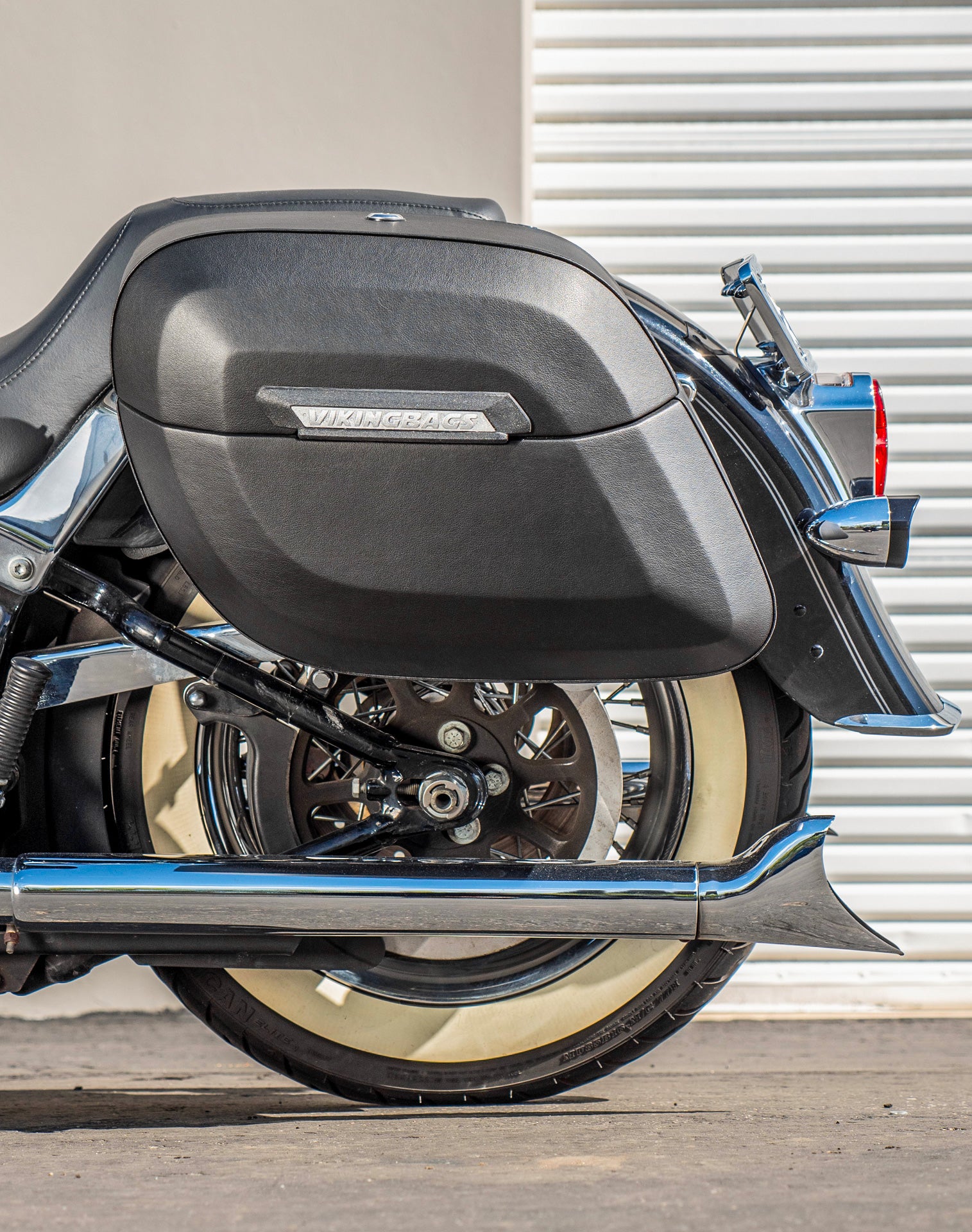 40L - Lamellar Raven Extra Large Leather Covered Motorcycle Hard Saddlebags for Harley Softail Deluxe FLSTN/I v2