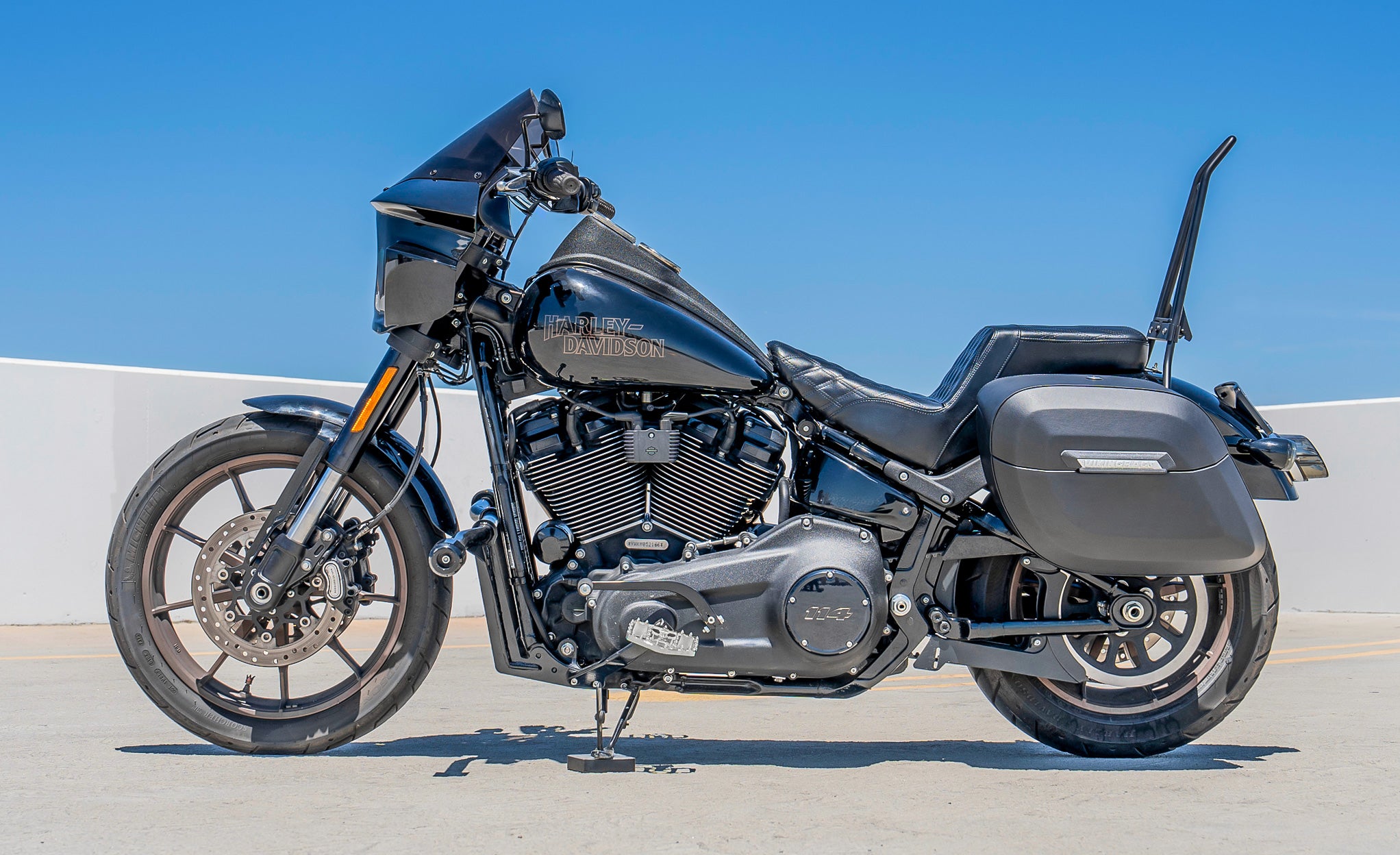 40L - Lamellar Raven Extra Large Leather Covered Motorcycle Hard Saddlebags for Harley Softail Low Rider S FXLRS Lifestyle @expand