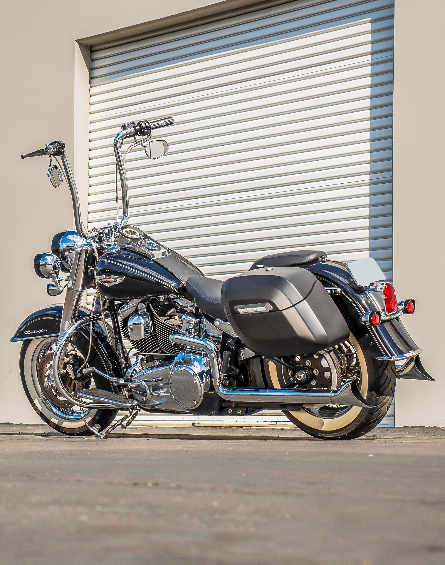 40L - Lamellar Raven Extra Large Matte Motorcycle Hard Saddlebags for Harley Softail Deluxe FLSTN/I v1