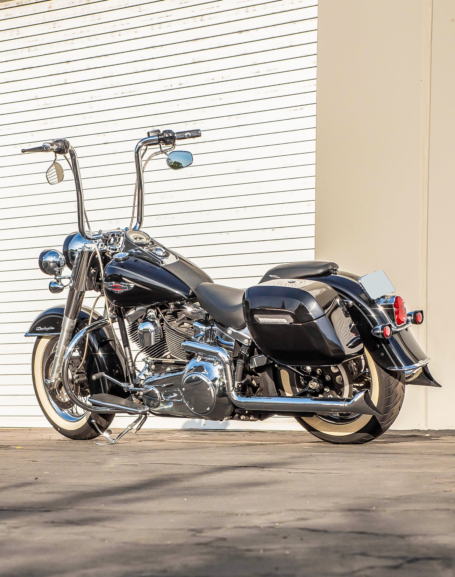 40L - Lamellar Raven Extra Large Painted Motorcycle Hard Saddlebags for Harley Softail Deluxe FLSTN/I v1