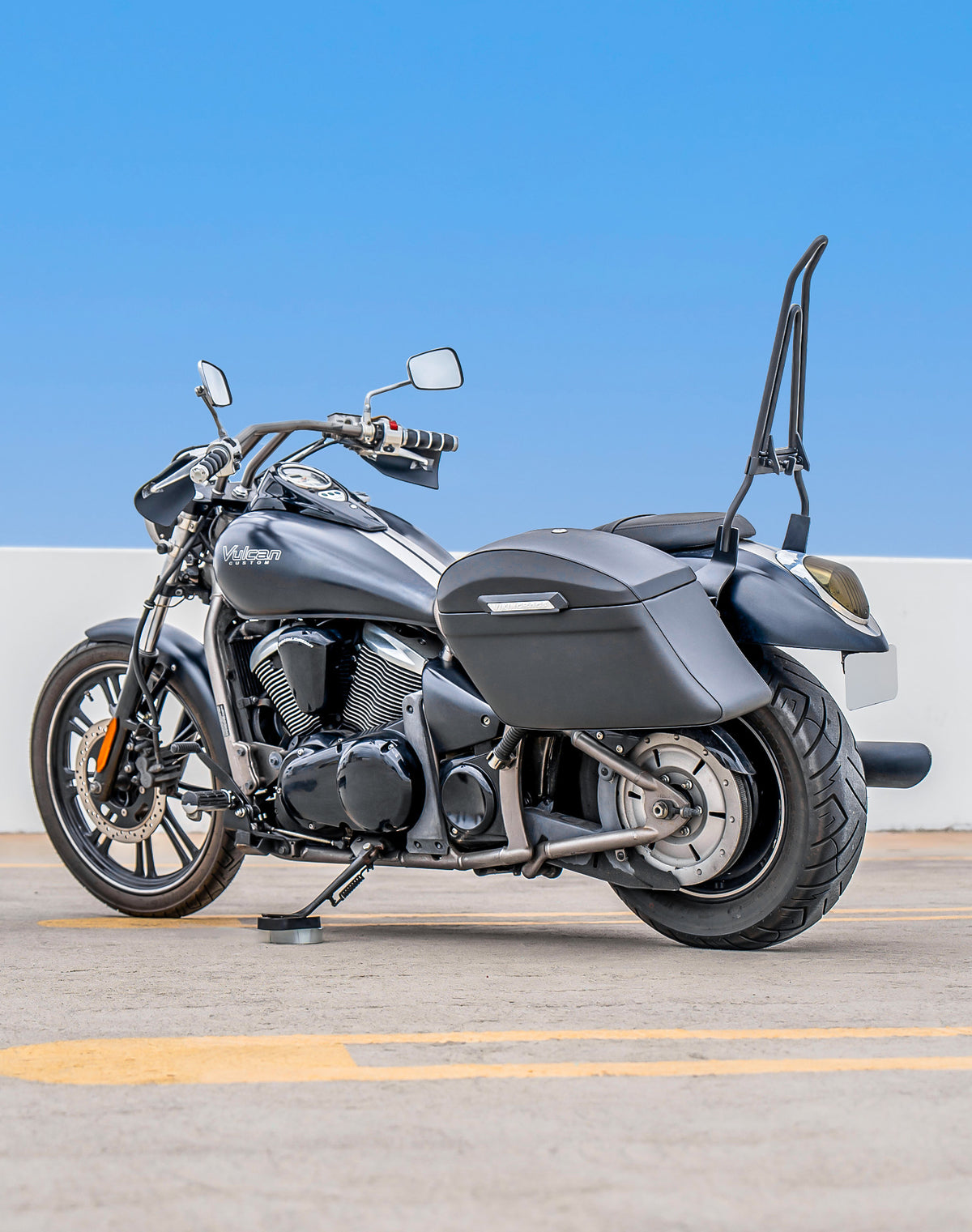 40L - Lamellar Stallion Extra Large Kawasaki Vulcan 900 Custom VN900C Leather Covered Motorcycle Hard Saddlebags
