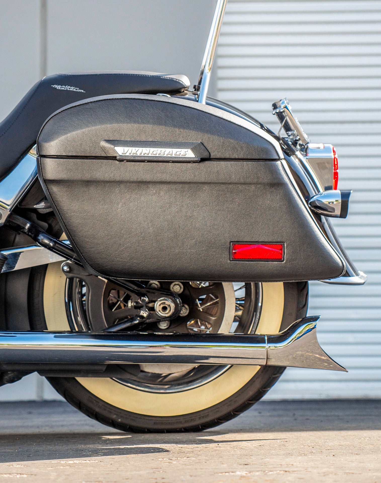 44L - Lamellar Stallion Extra Large Leather Covered Motorcycle Hard Saddlebags for Harley Softail Deluxe FLSTN/I v2