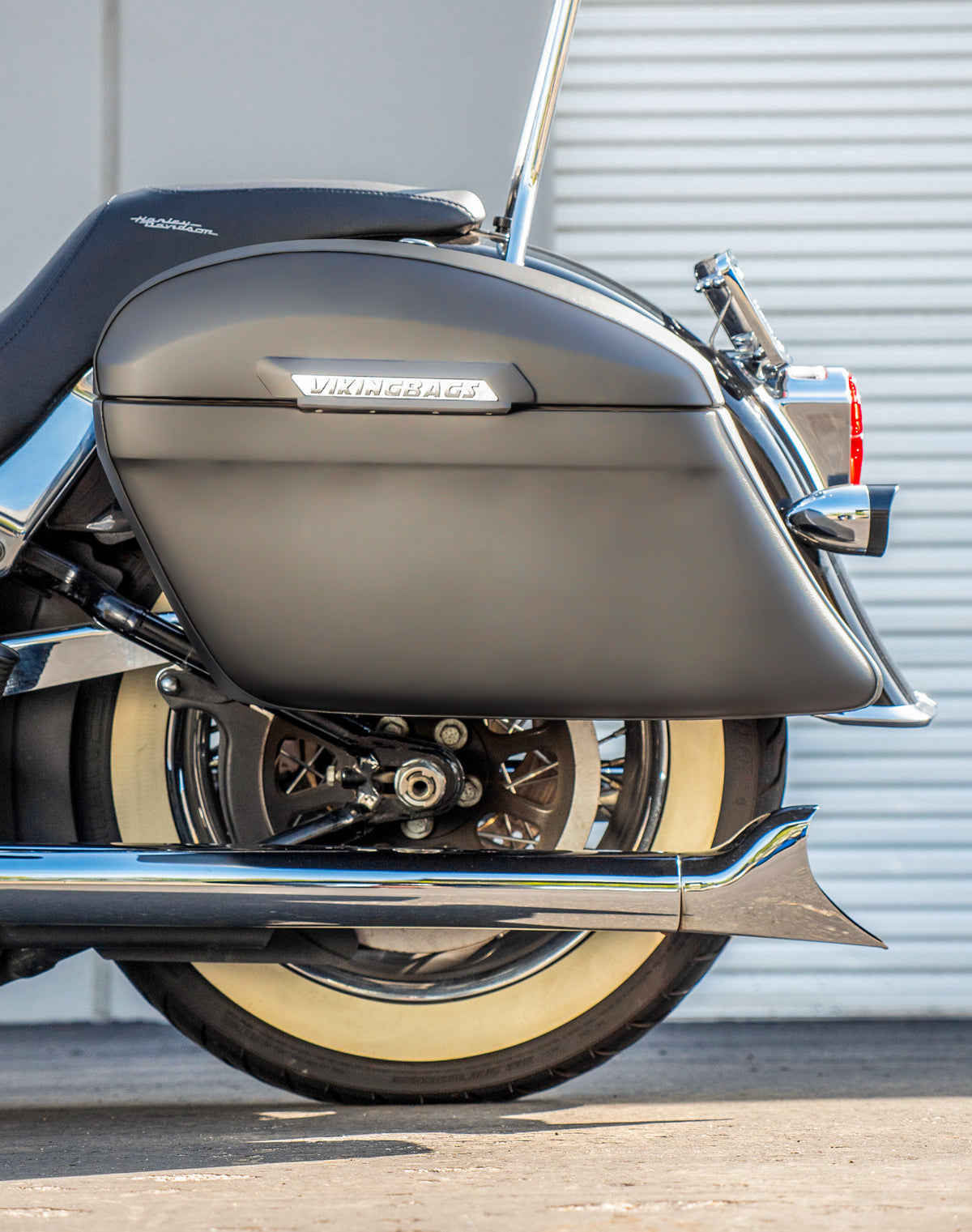 40L - Lamellar Stallion Extra Large Matte Motorcycle Hard Saddlebags for Harley Softail Deluxe FLSTN/I