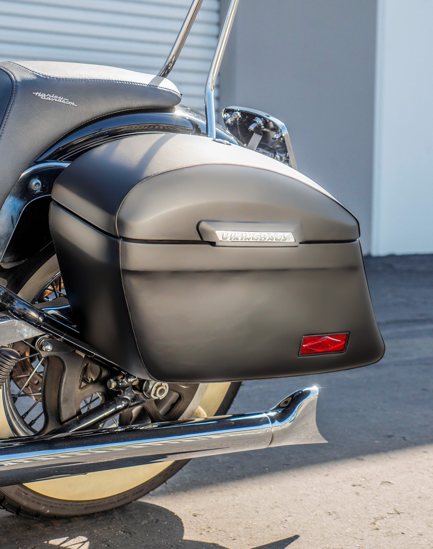 44L - Lamellar Stallion Extra Large Matte Motorcycle Hard Saddlebags for Harley Softail Deluxe FLSTN/I v3