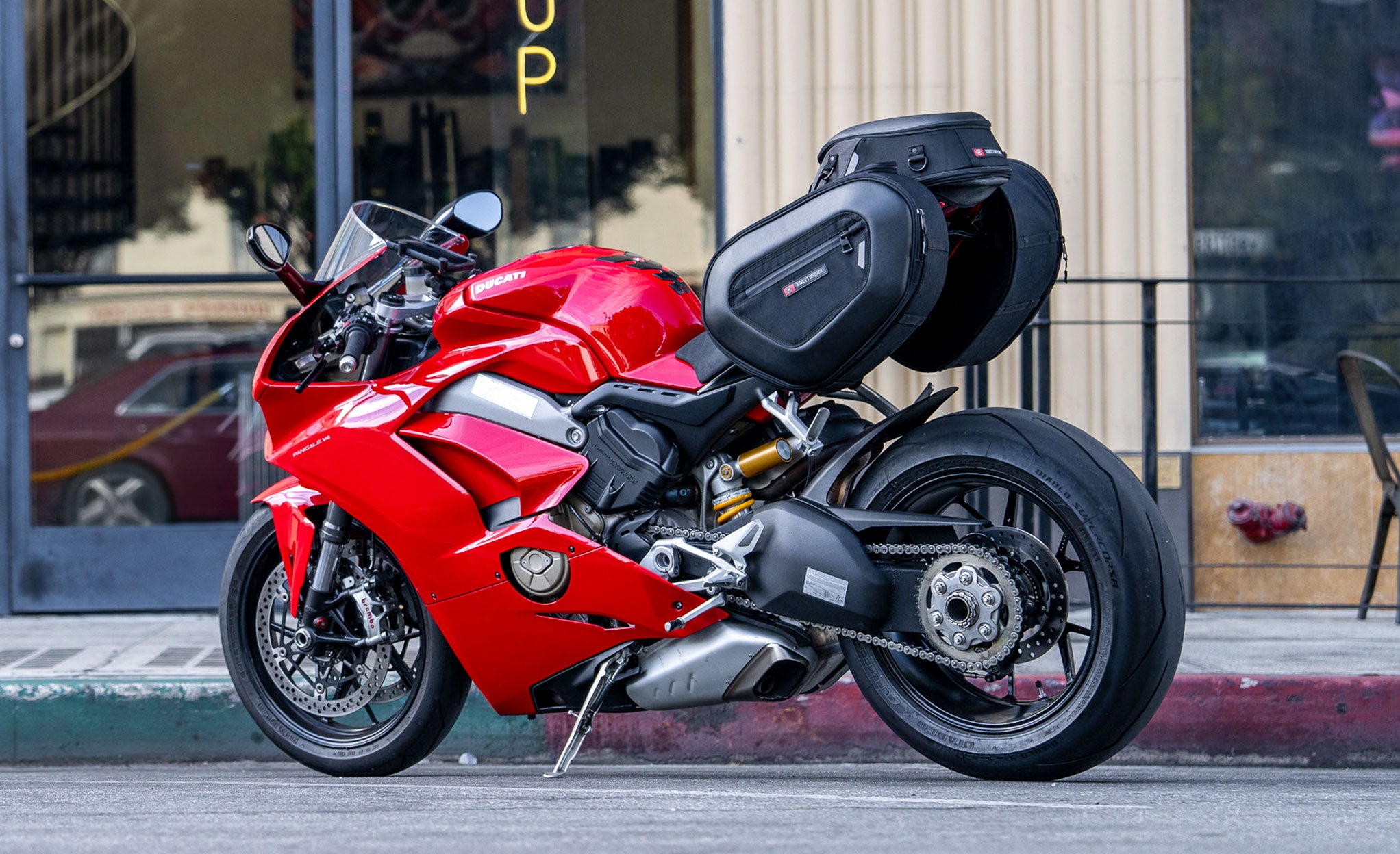 13L - Momentum Small Street/Sportbike Tail Bag @expand