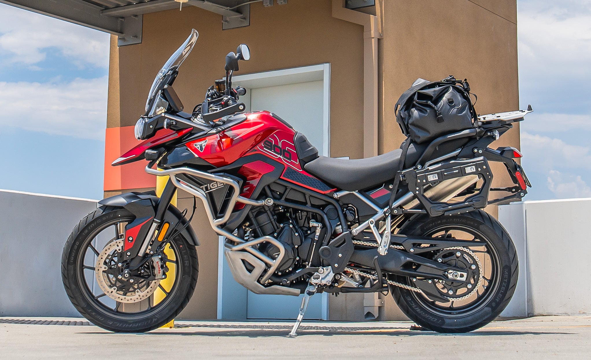 30L - Odyssey Triumph Adventure Touring Backpack Life Style Photo @expand