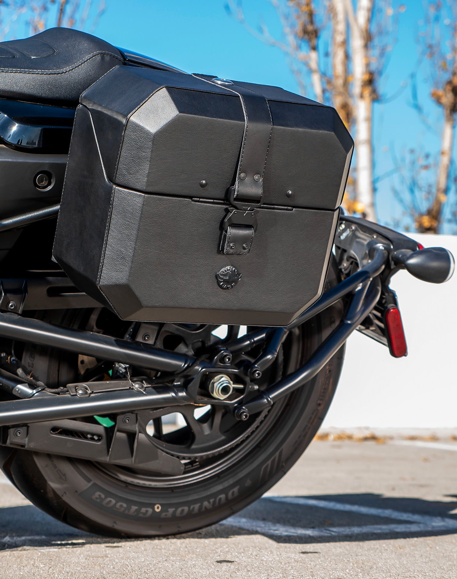 10L - Outlaw Quick Mount Small Harley Sportster S (RH1250S) Hard Solo Saddlebag (Left Only) v2