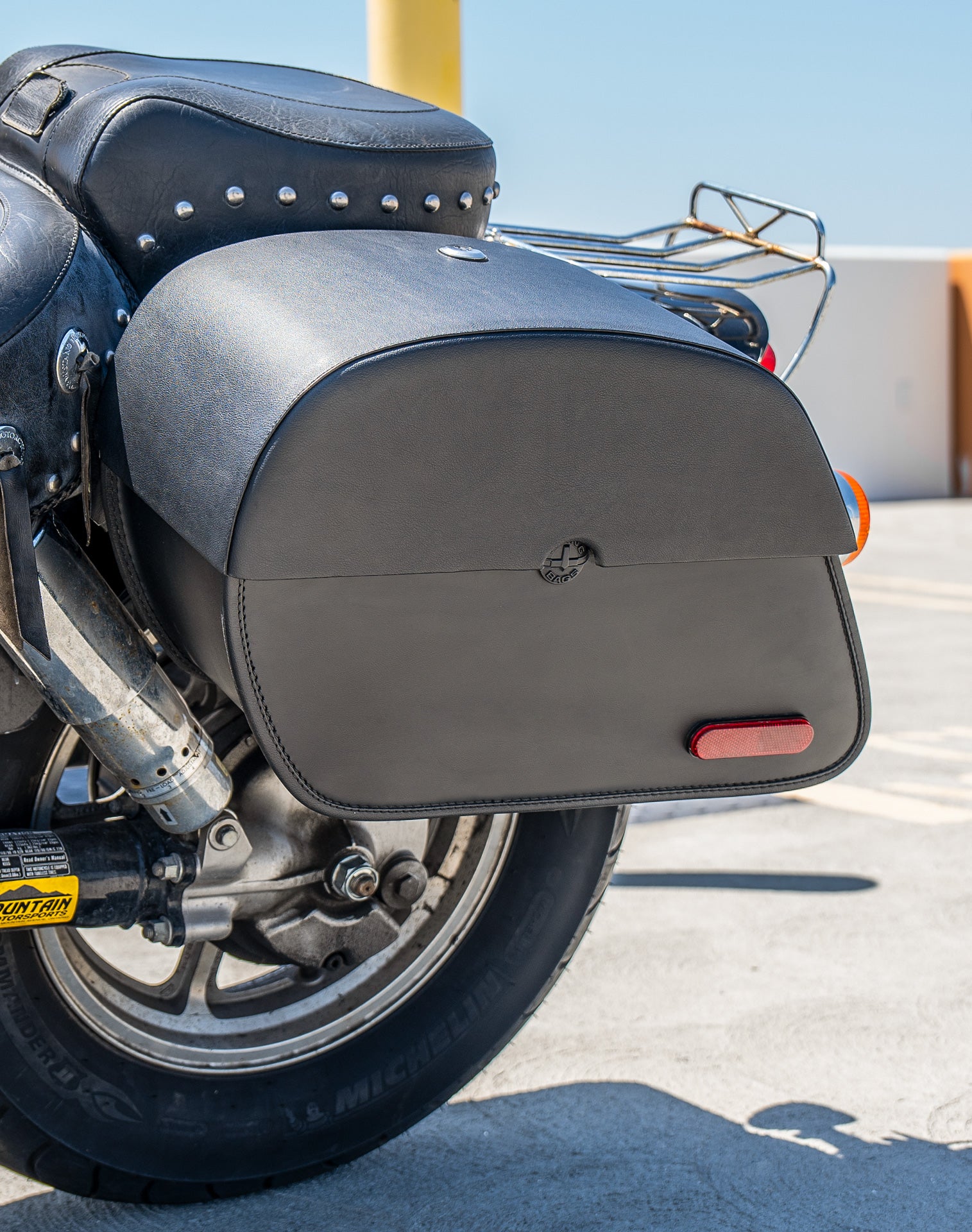 28L - Panzer Medium Honda Shadow 1100 Spirit Leather Motorcycle Saddlebags v3