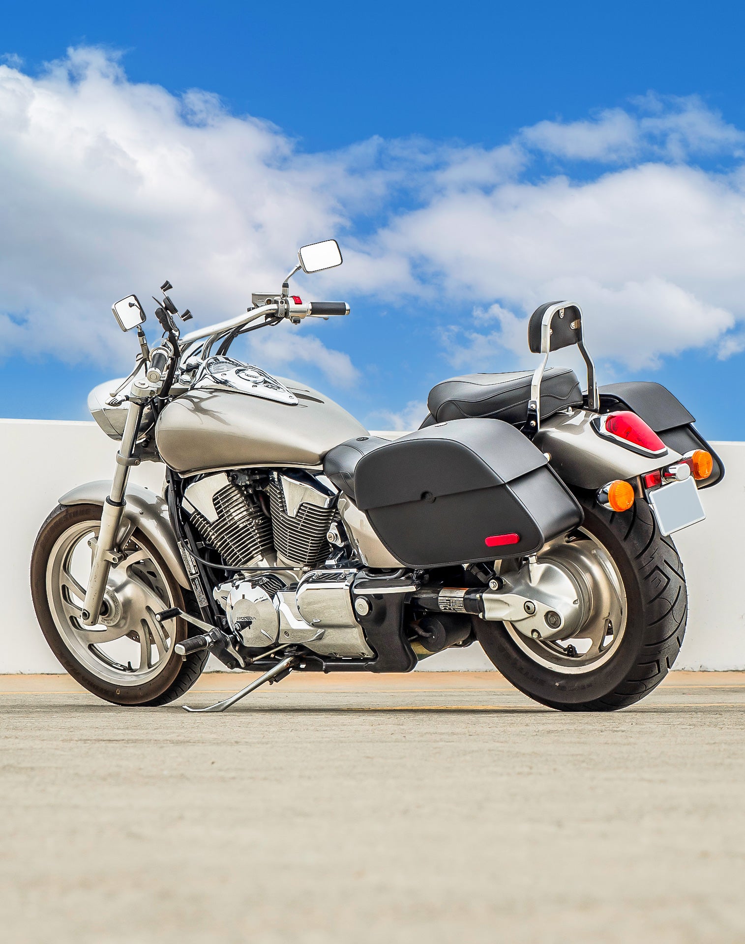 28L - Panzer Medium Honda VTX 1800 N Motorcycle Saddlebags v1