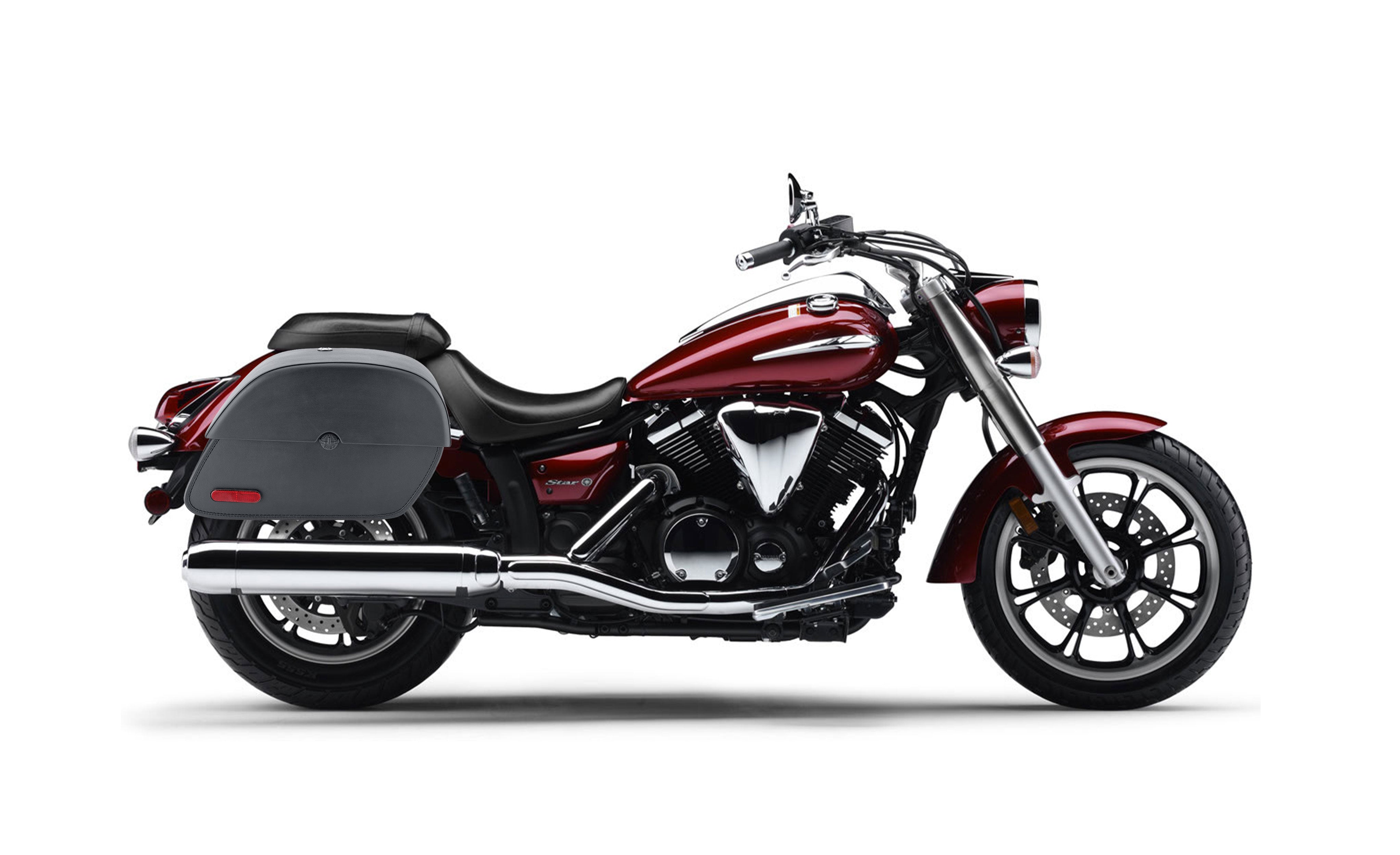 28L - Panzer Medium Yamaha V Star 950 Motorcycle Saddlebags Bag on Bike @expand