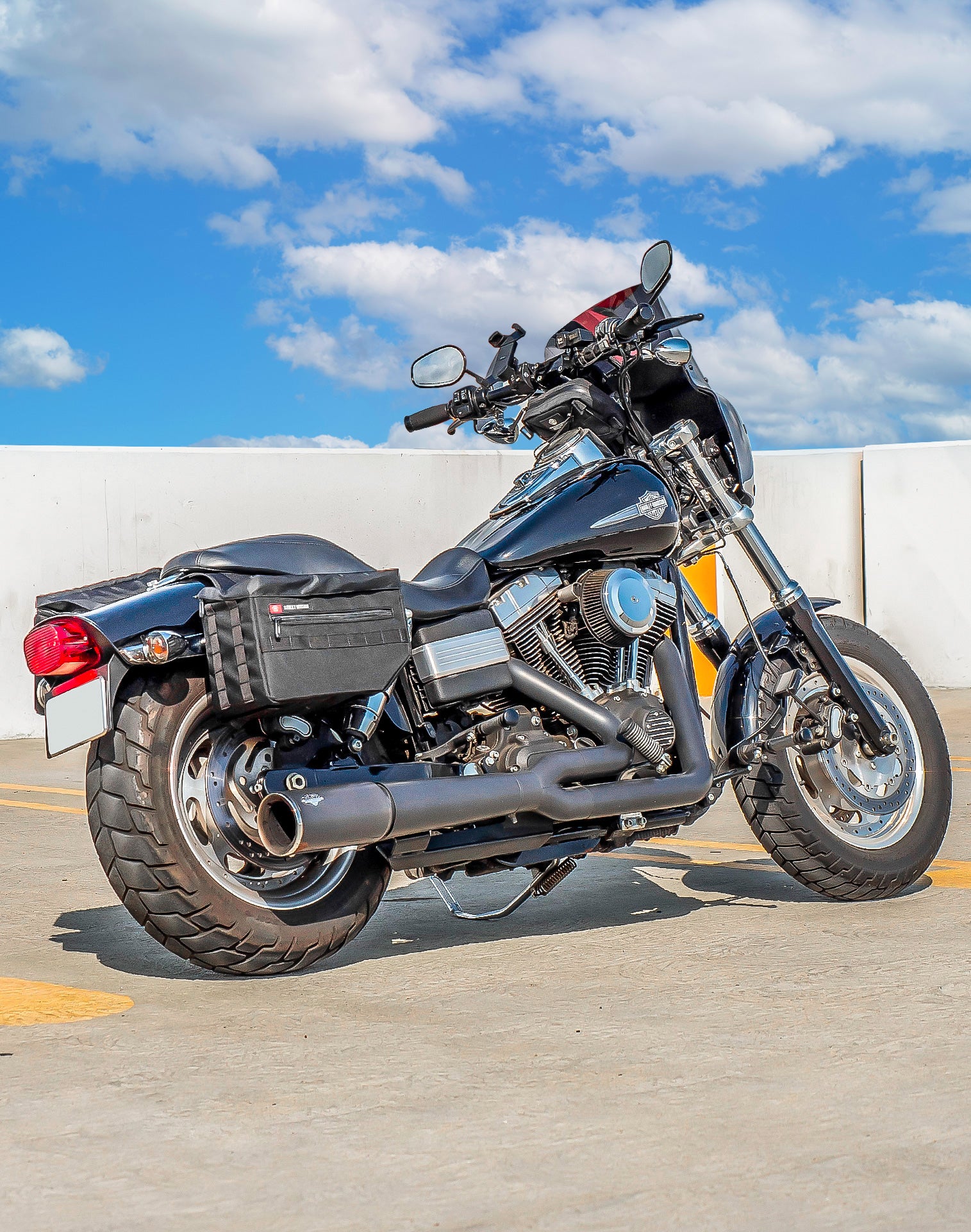 18L - Patriot Large Motorcycle Throw Over Saddlebags for Harley Dyna Fat Bob FXDF/SE v1