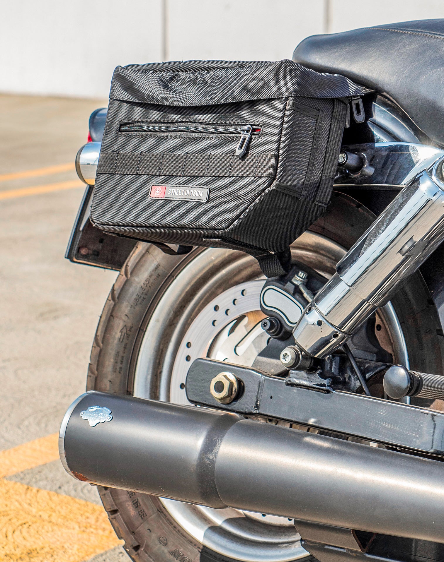 8L - Patriot Small Throw Over Saddlebags for Harley Dyna Fat Bob FXDF/SE v3